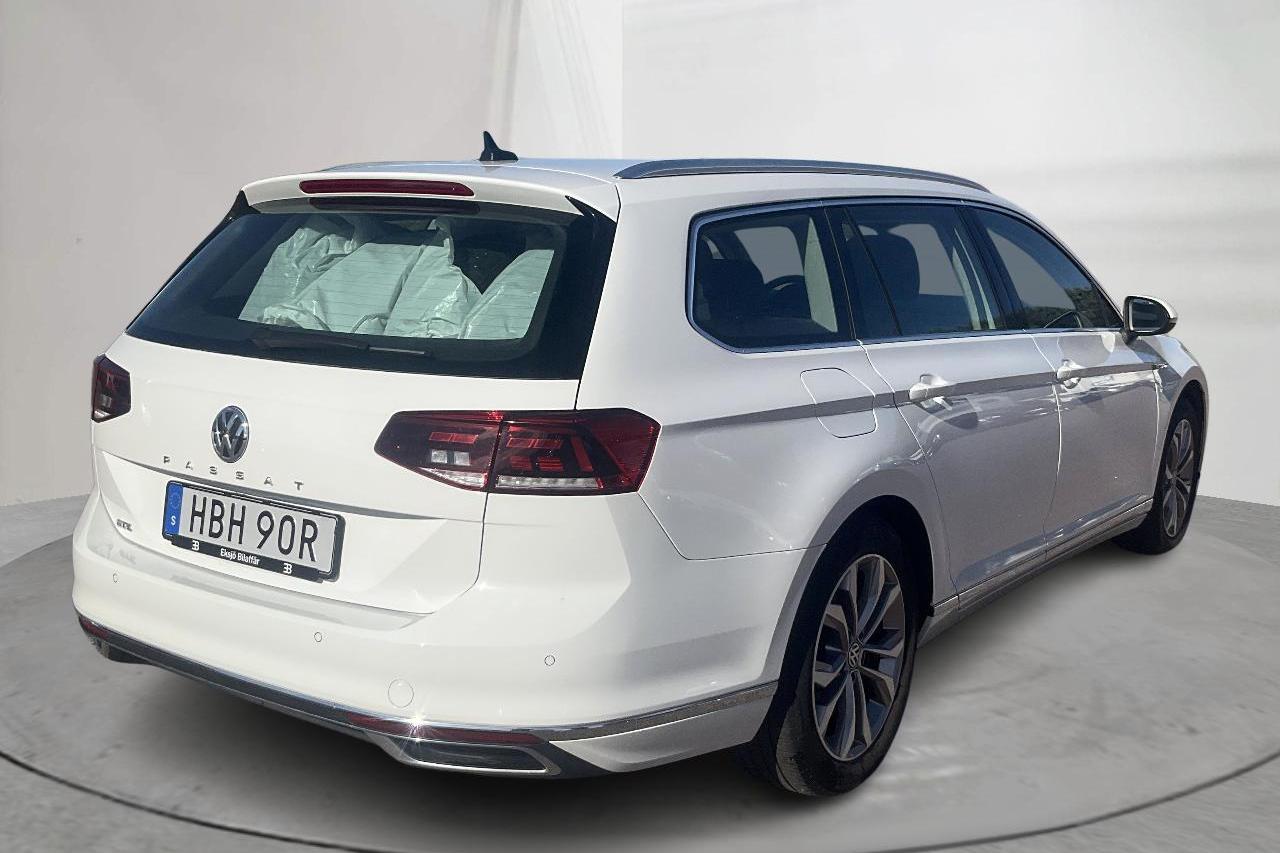 VW Passat 1.4 GTE Sportscombi (218hk) - 146 780 km - Automatyczna - biały - 2020