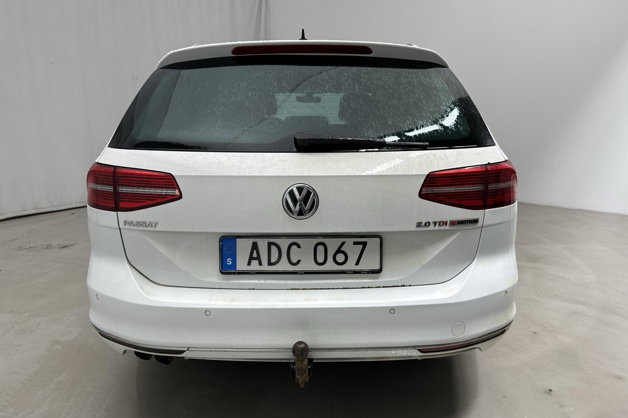 VW Passat 2.0 TDI Sportscombi 4MOTION (190hk) - 246 920 km - Automaatne - valge - 2015