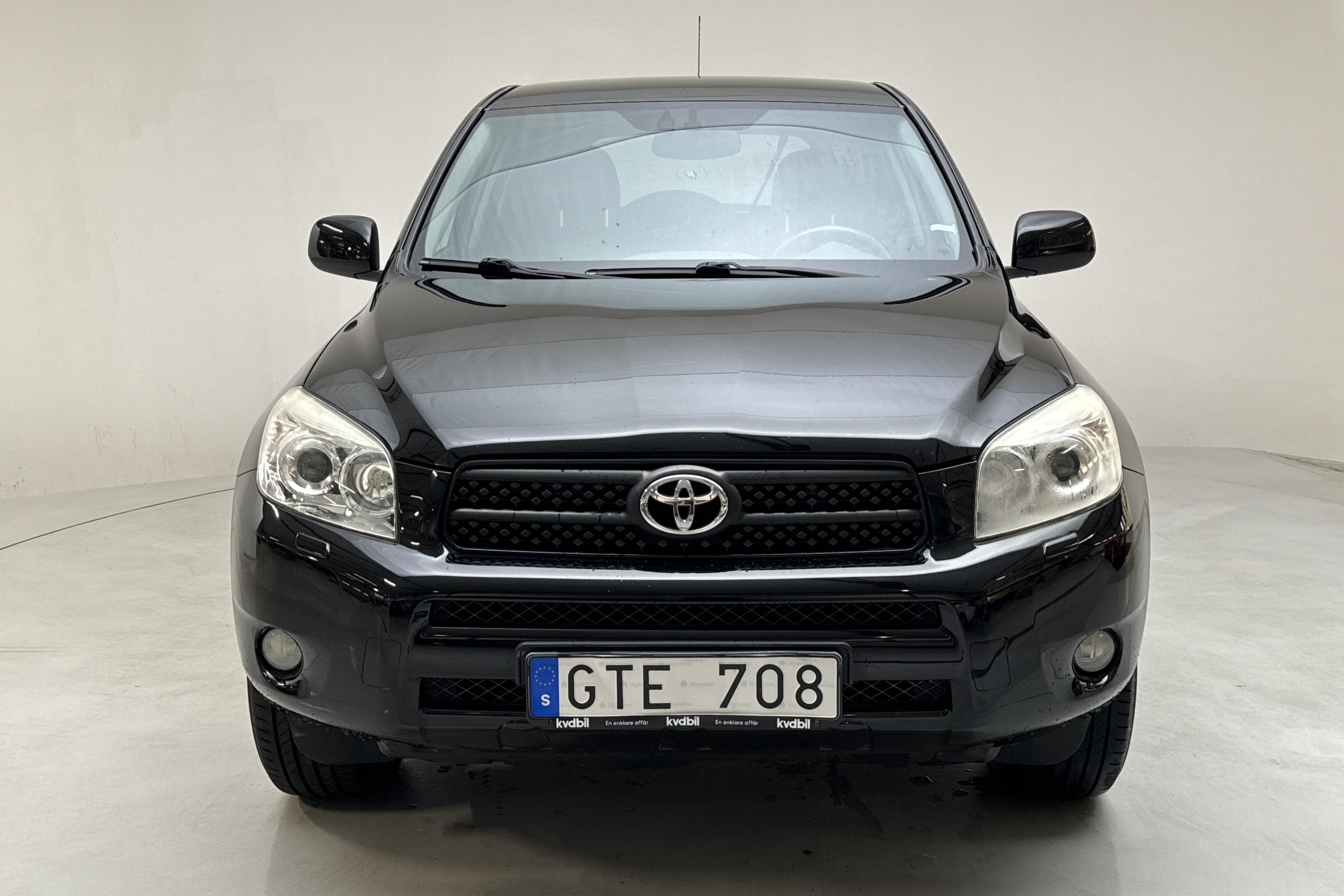 Toyota RAV4 2.0 (152hk) - 126 690 km - Automatyczna - czarny - 2008