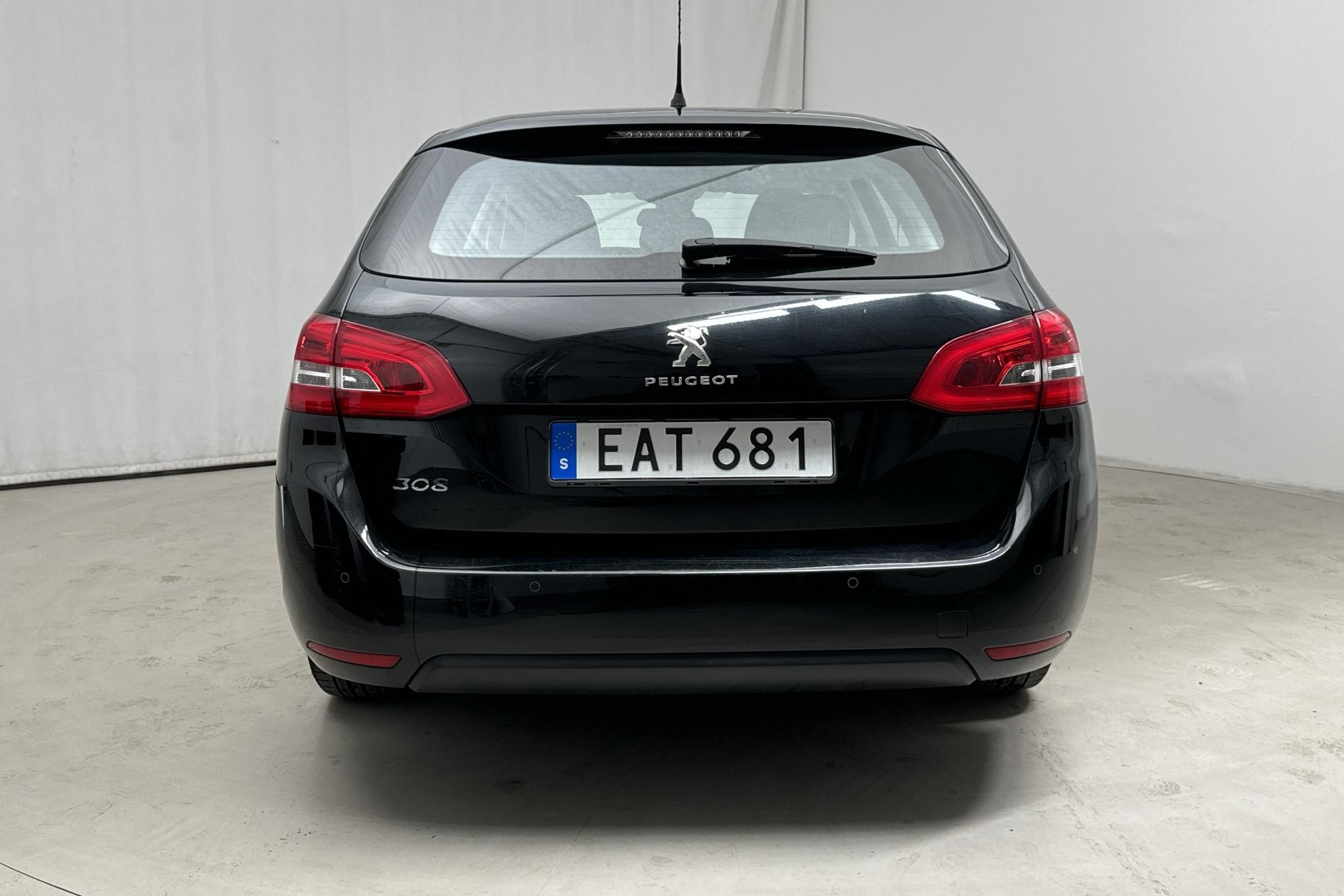 Peugeot 308 SW PureTech (130hk) - 83 750 km - Automaattinen - musta - 2015