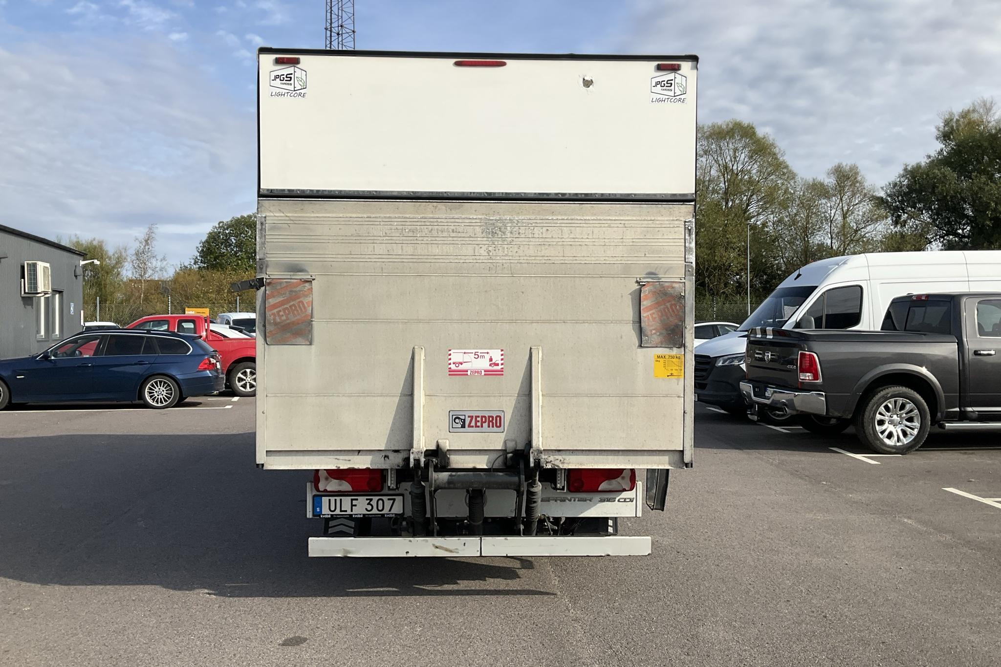 Mercedes Sprinter 316 CDI Volymskåp (163hk) - 159 280 km - Automaatne - valge - 2017