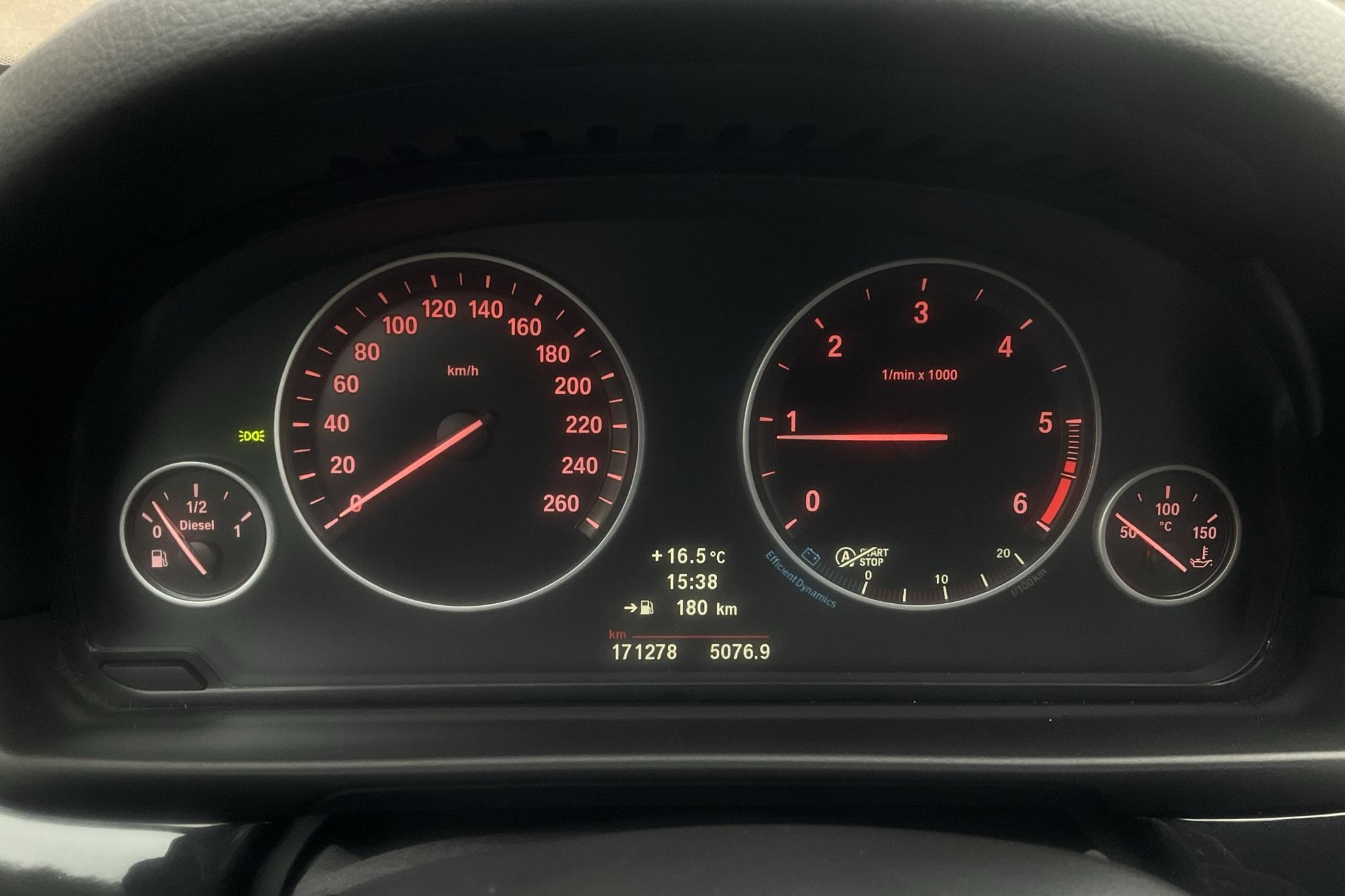 BMW 520d Touring, F11 (184hk) - 171 270 km - Manualna - czarny - 2013