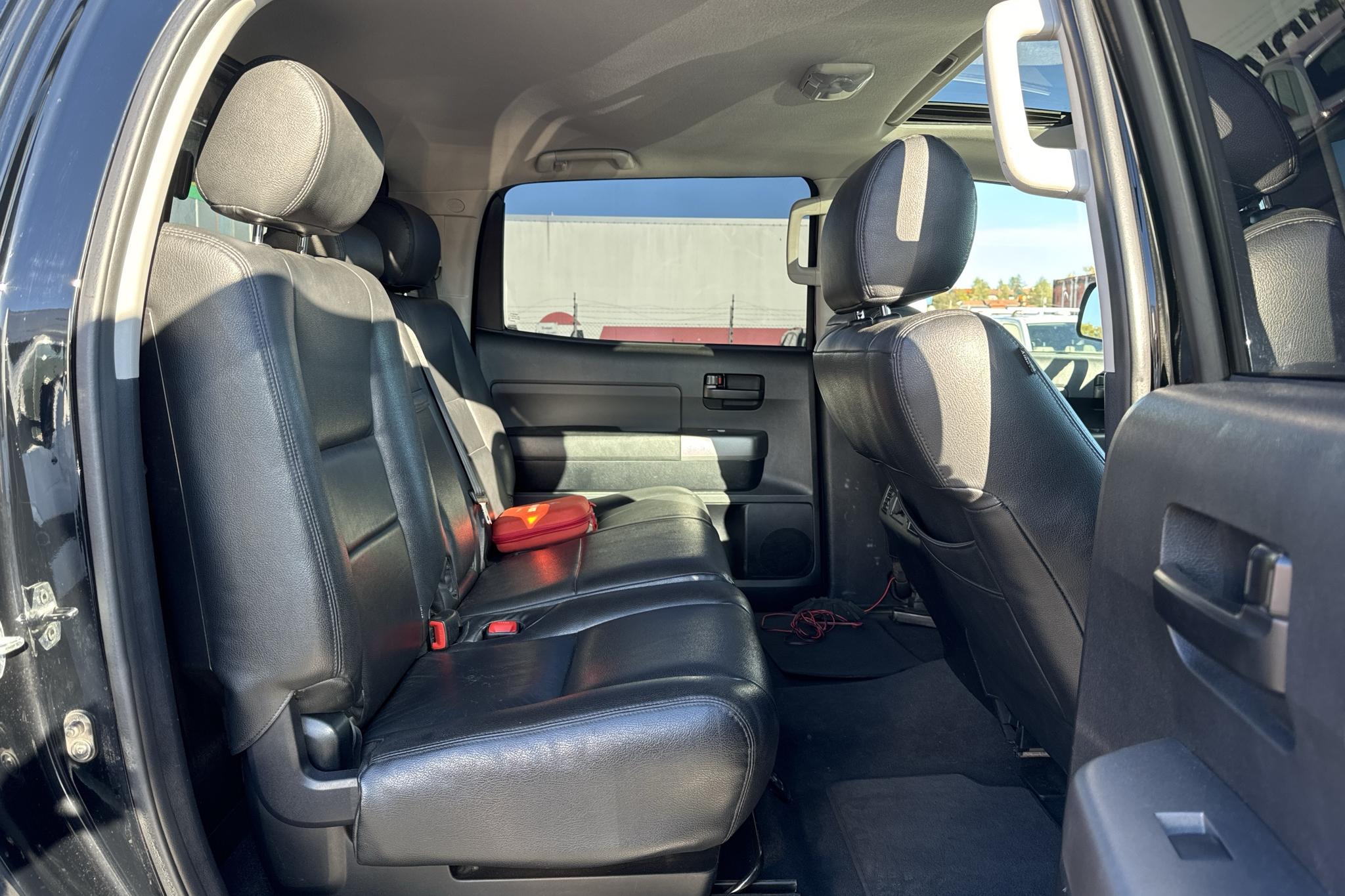 Toyota TOYOTA TUNDRA - 155 700 km - Automaatne - must - 2012