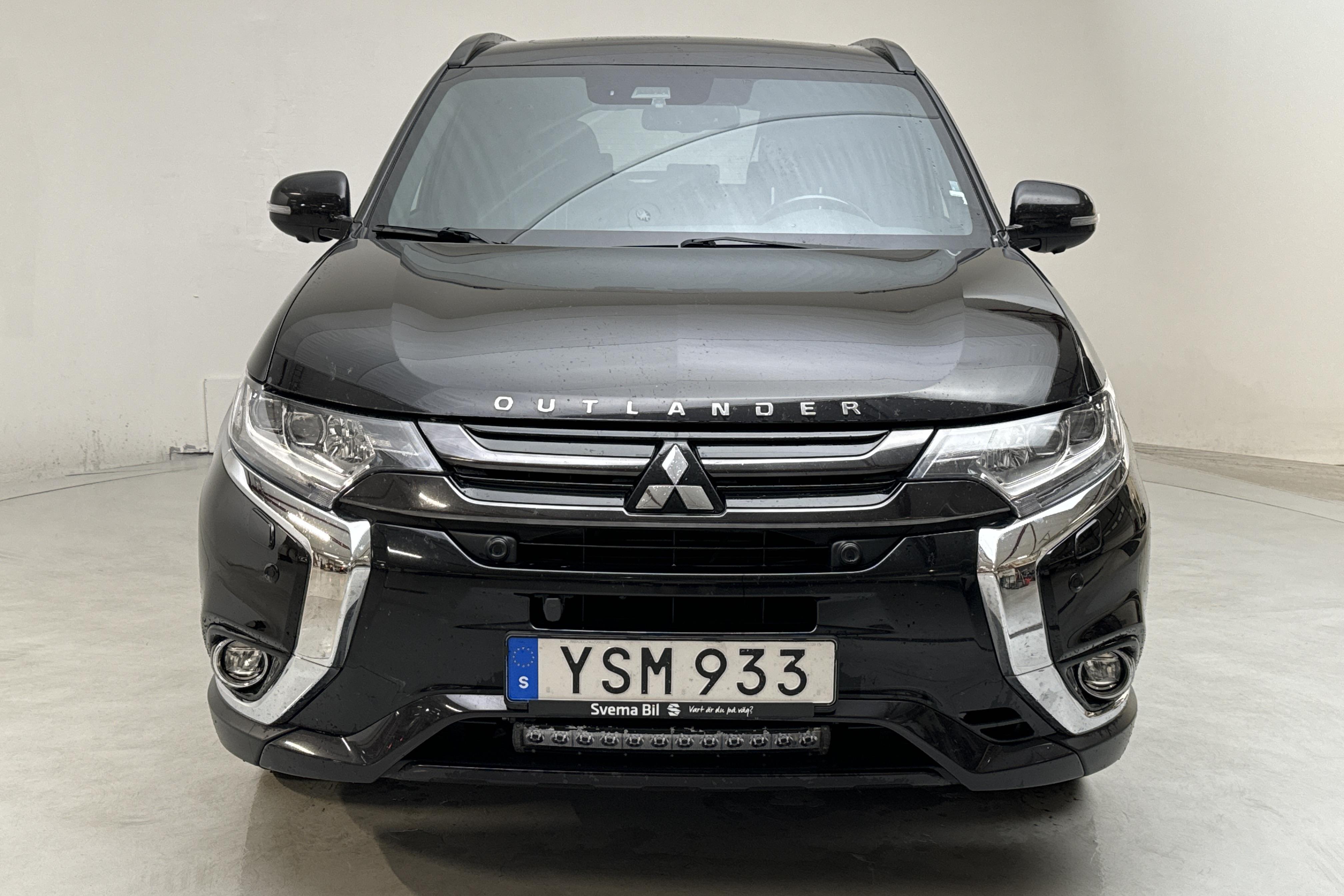 Mitsubishi Outlander 2.0 Plug-in Hybrid 4WD (121hk) - 16 618 mil - Automat - svart - 2018