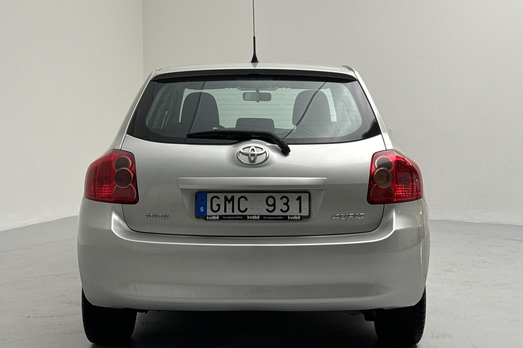 Toyota Auris 1.6 VVT-i 5dr (124hk) - 10 862 mil - Automat - silver - 2007