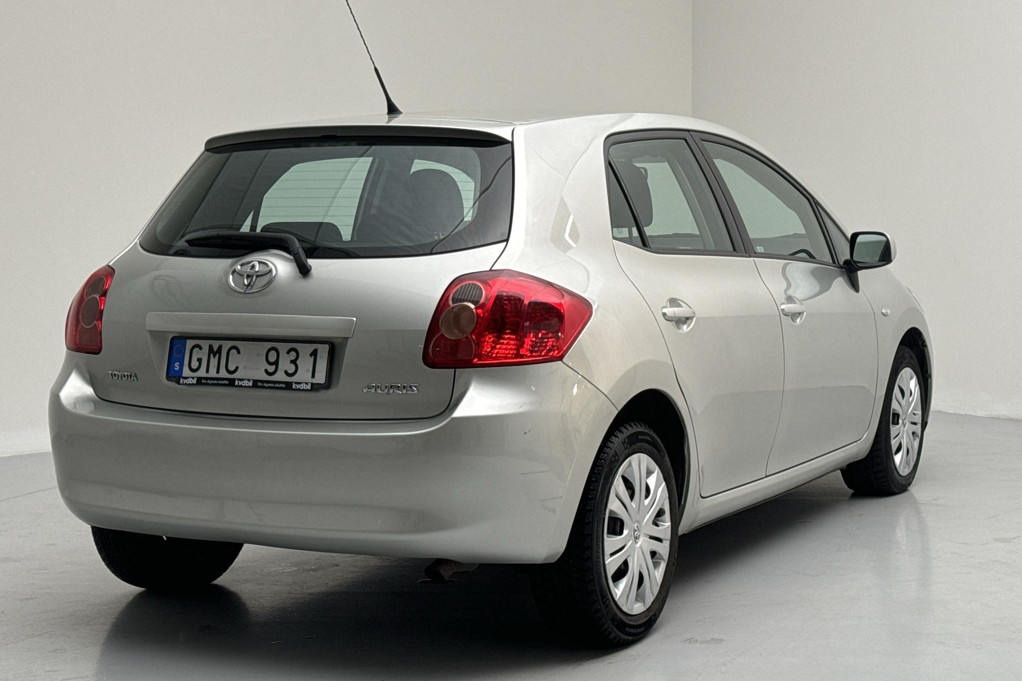 Toyota Auris 1.6 VVT-i 5dr (124hk) - 108 620 km - Automaatne - hõbe - 2007