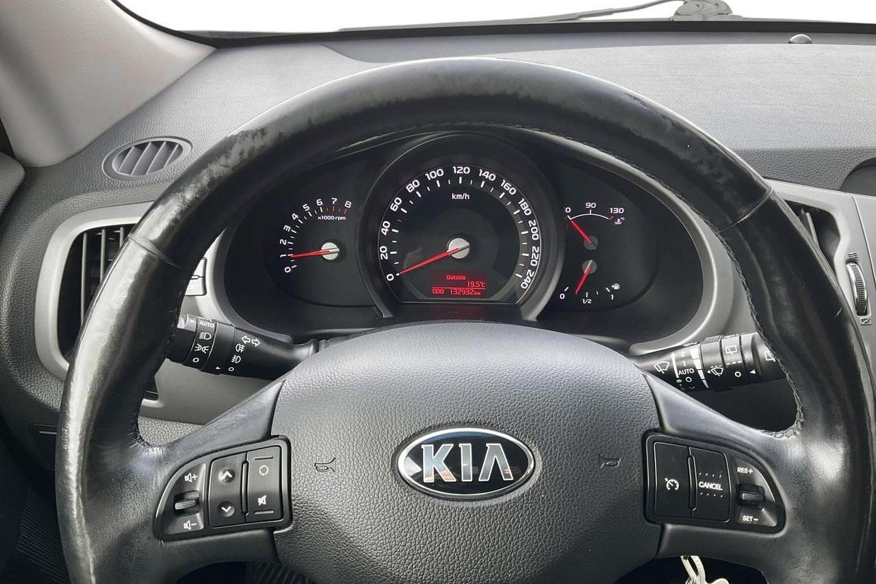 KIA Sportage 1.6 2WD (136hk) - 132 930 km - Manuaalinen - vihreä - 2014