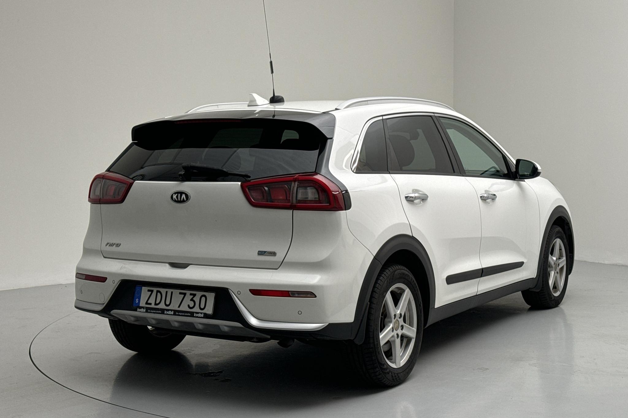 KIA Niro Hybrid 1.6 (141hk) - 272 140 km - Automaattinen - valkoinen - 2018