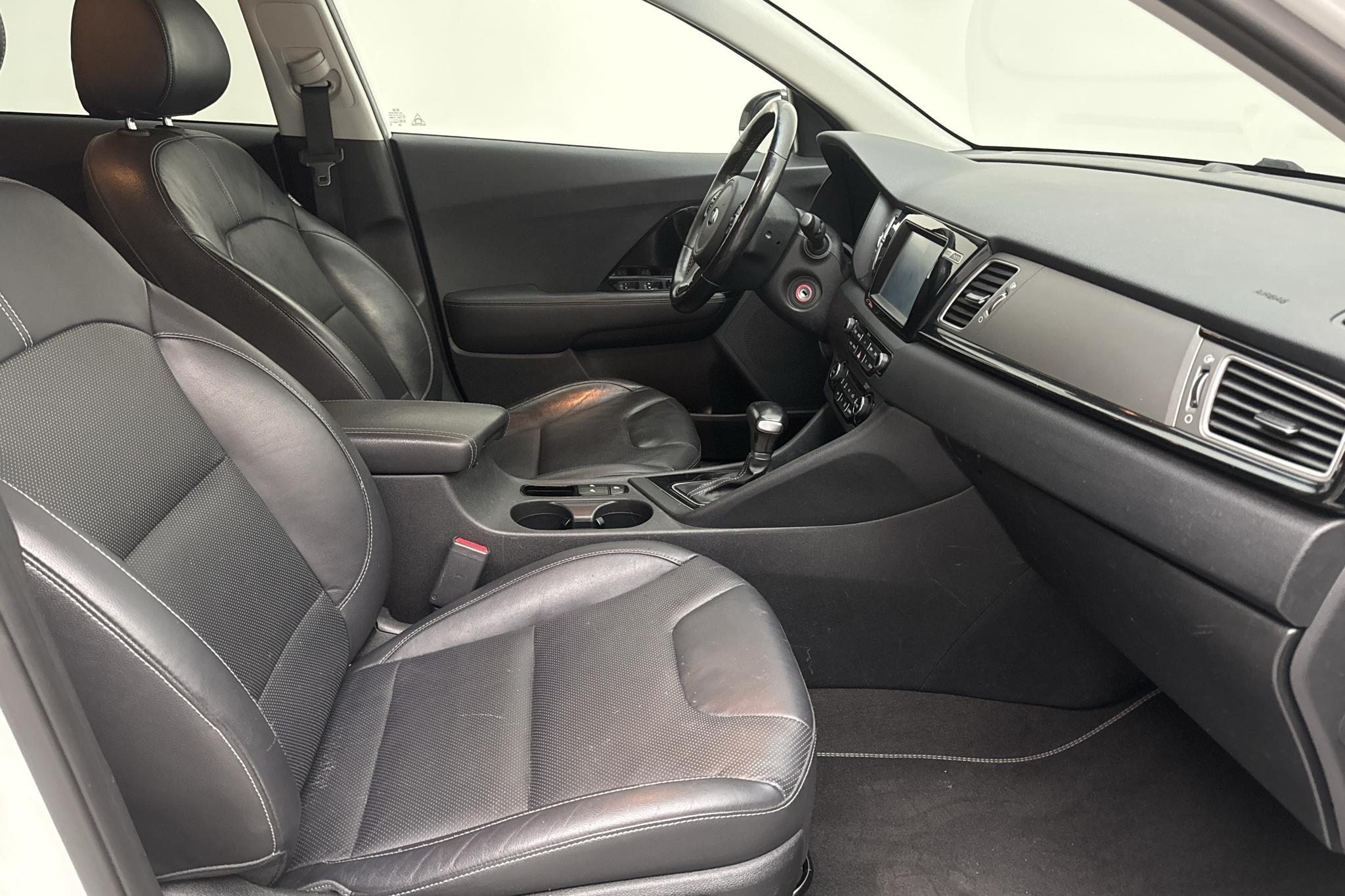 KIA Niro Hybrid 1.6 (141hk) - 272 140 km - Automaattinen - valkoinen - 2018