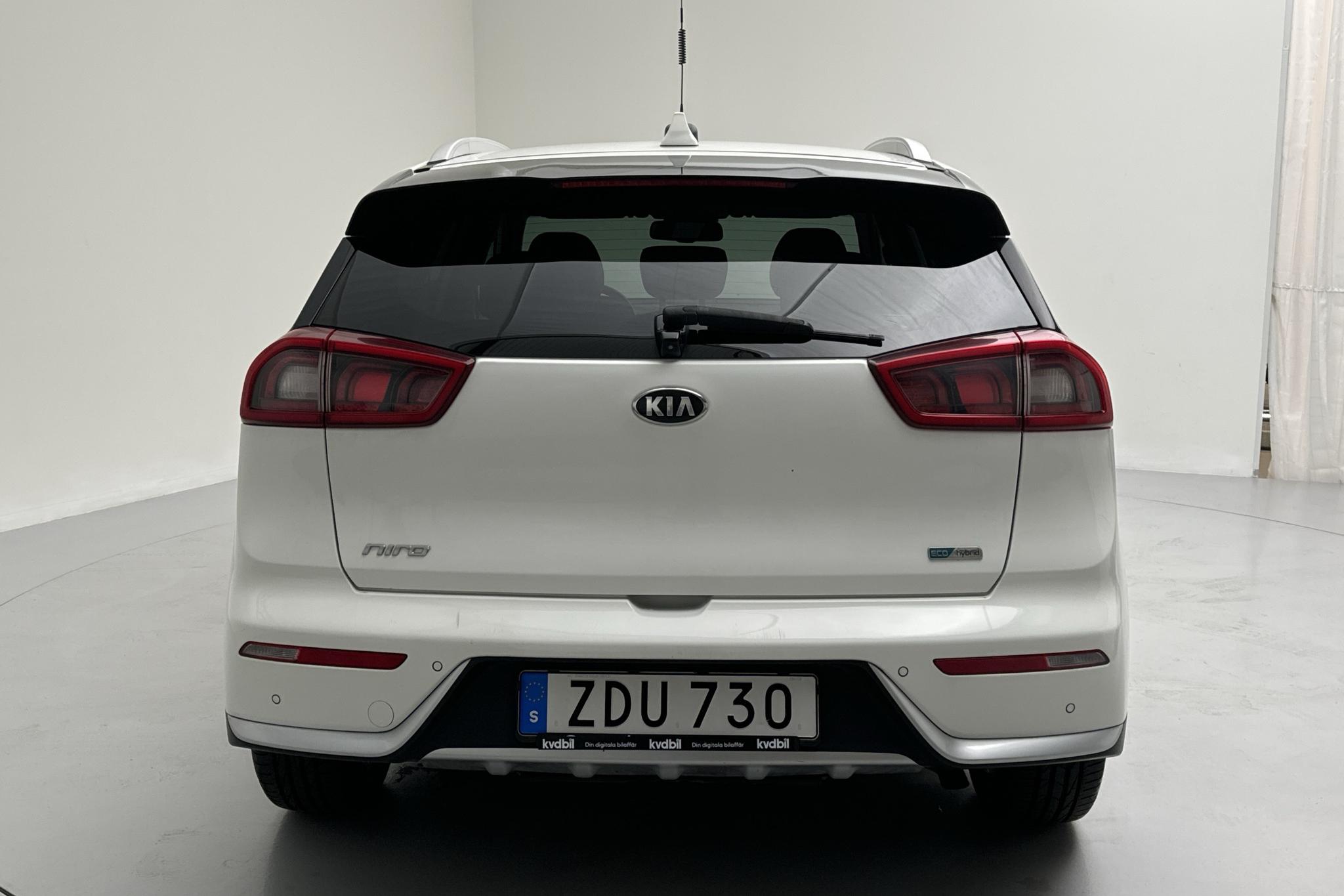 KIA Niro Hybrid 1.6 (141hk) - 272 140 km - Automaatne - valge - 2018