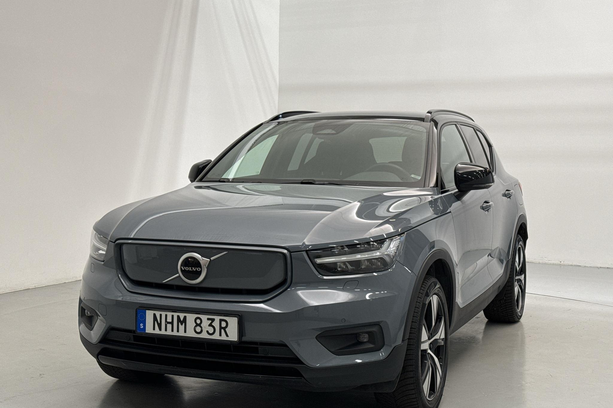 Volvo XC40 P6 Recharge (231hk) - 6 006 mil - Automat - grå - 2022