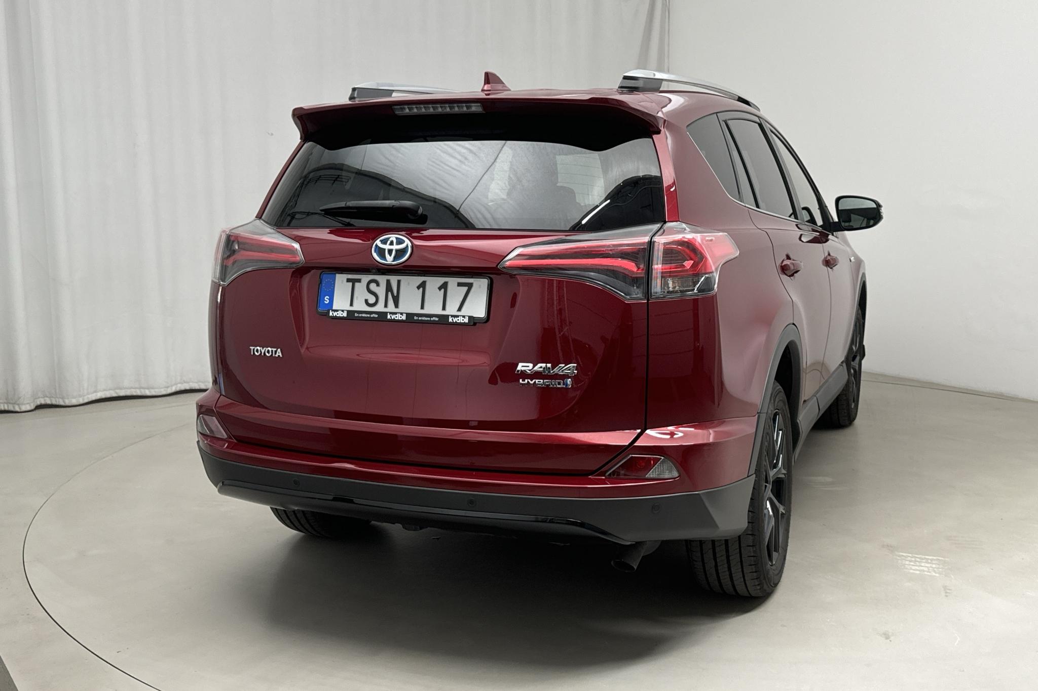 Toyota RAV4 2.5 HSD AWD (197hk) - 80 810 km - Automaatne - Dark Red - 2019