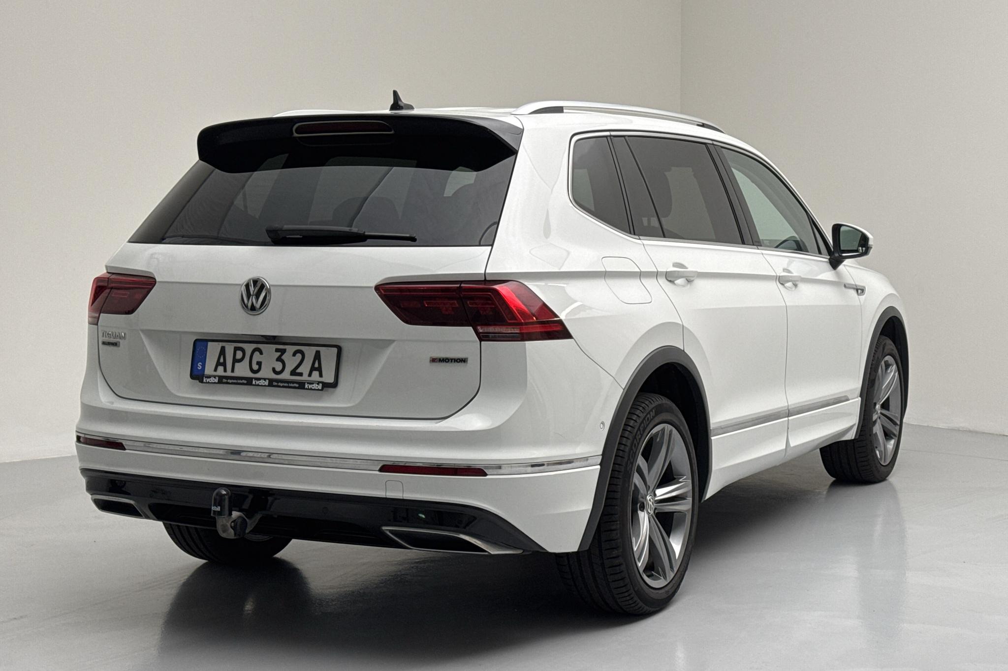 VW Tiguan 2.0 TDI 4MOTION (200hk) - 101 550 km - Automatyczna - biały - 2021