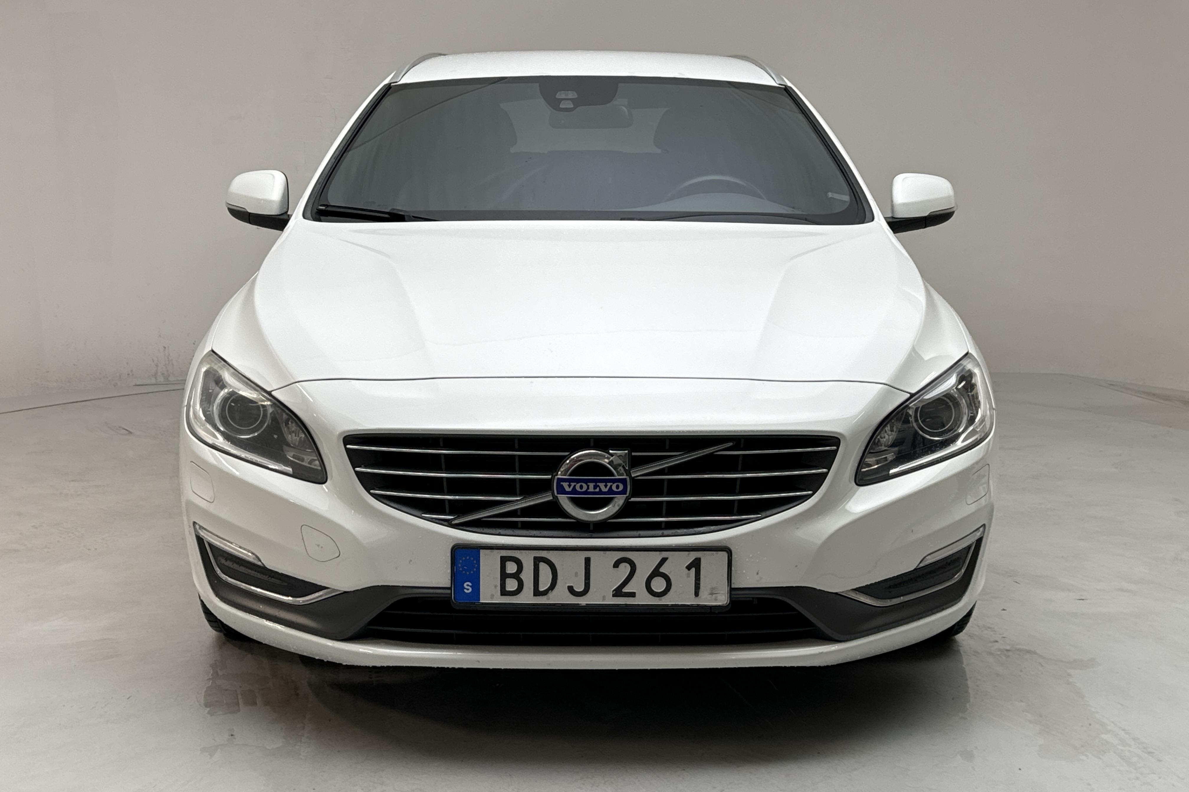 Volvo V60 D4 (181hk) - 29 698 mil - Manuell - vit - 2014