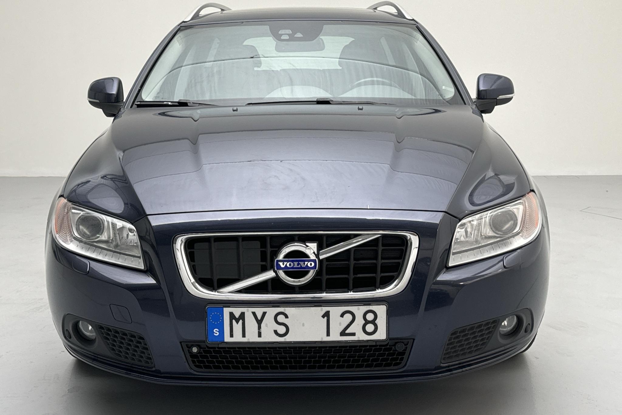 Volvo V70 II D2 (115hk) - 24 543 mil - Automat - blå - 2013