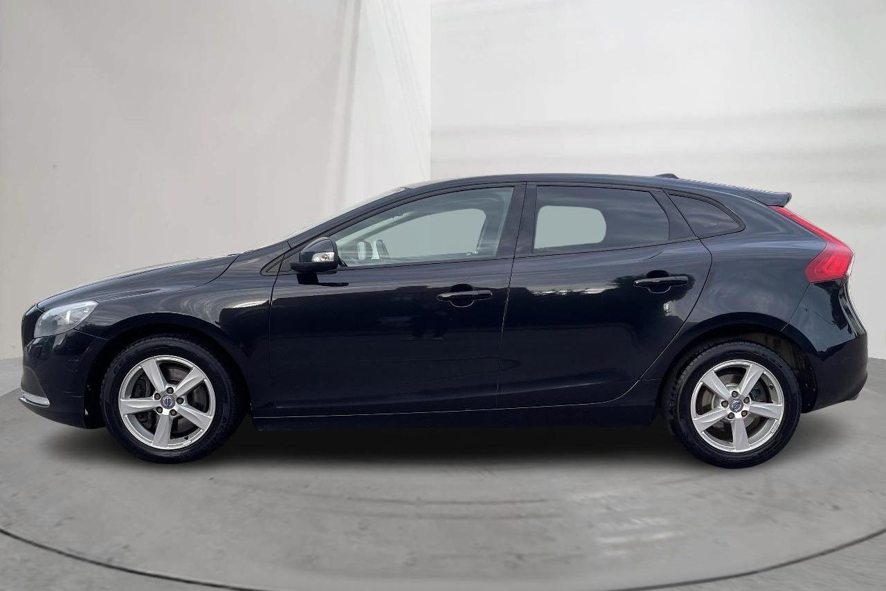 Volvo V40 D3 (150hk) - 276 830 km - Automatic - black - 2013