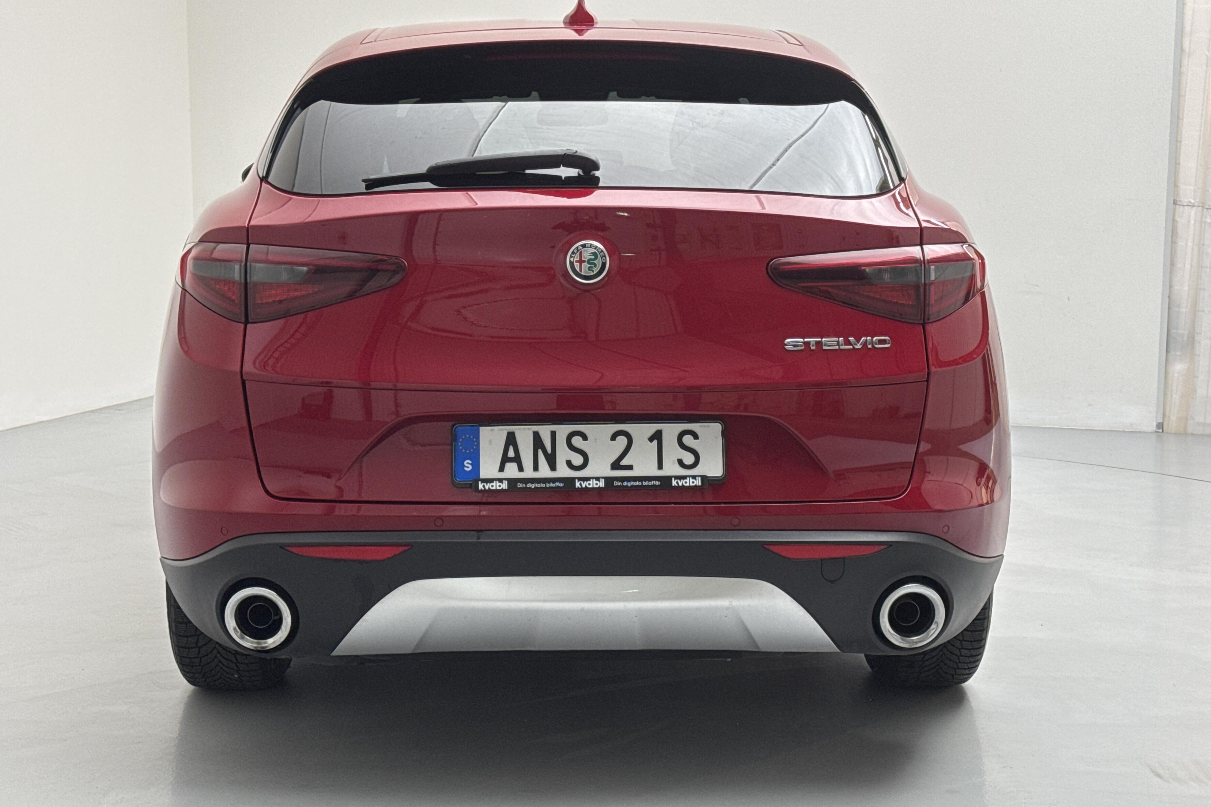 Alfa Romeo Stelvio 2.2 D (160hk) - 6 142 mil - Automat - röd - 2019