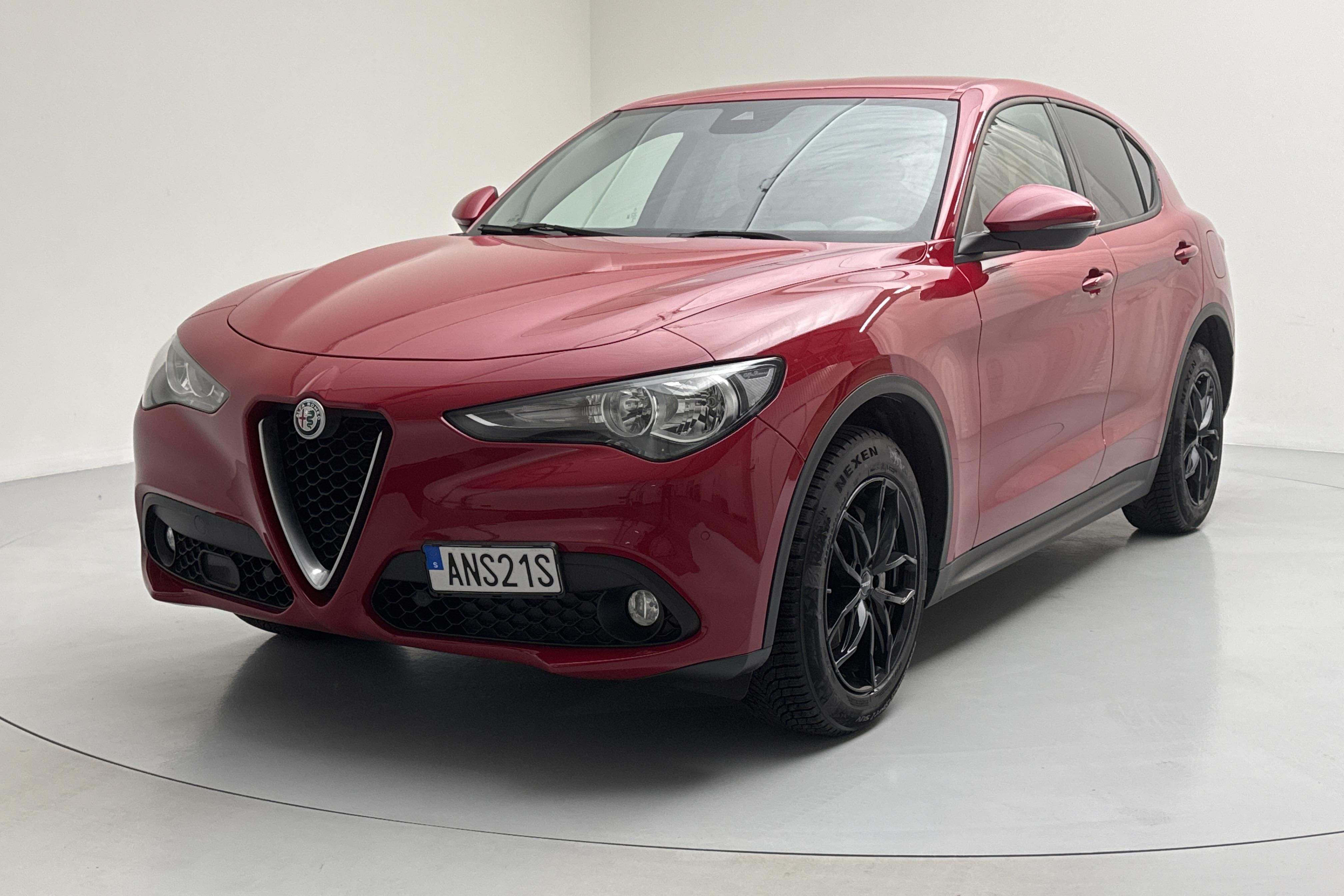 Alfa Romeo Stelvio 2.2 D (160hk) - 6 142 mil - Automat - röd - 2019