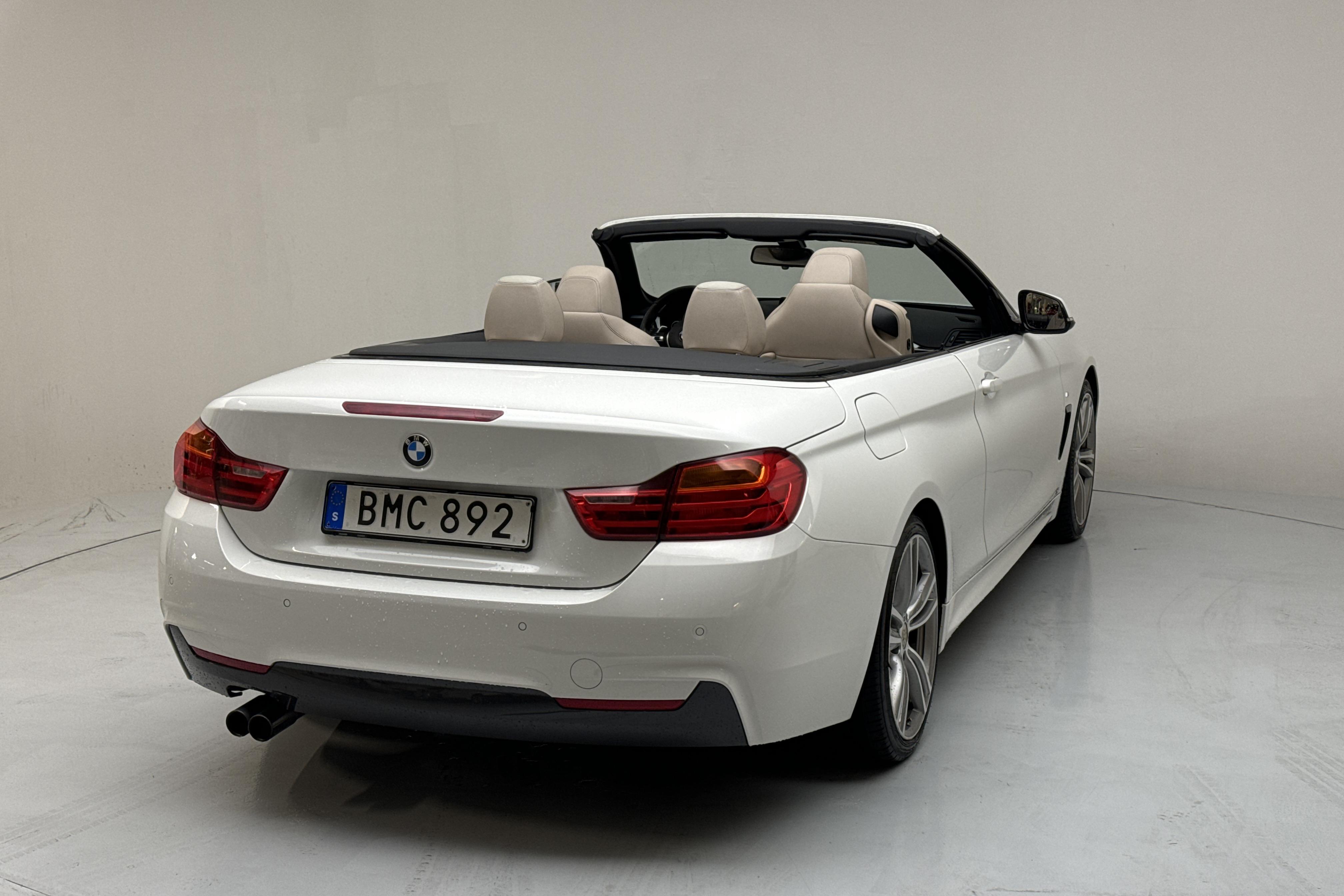 BMW 428i Cabriolet, F33 (245hk) - 125 220 km - Automatyczna - biały - 2015