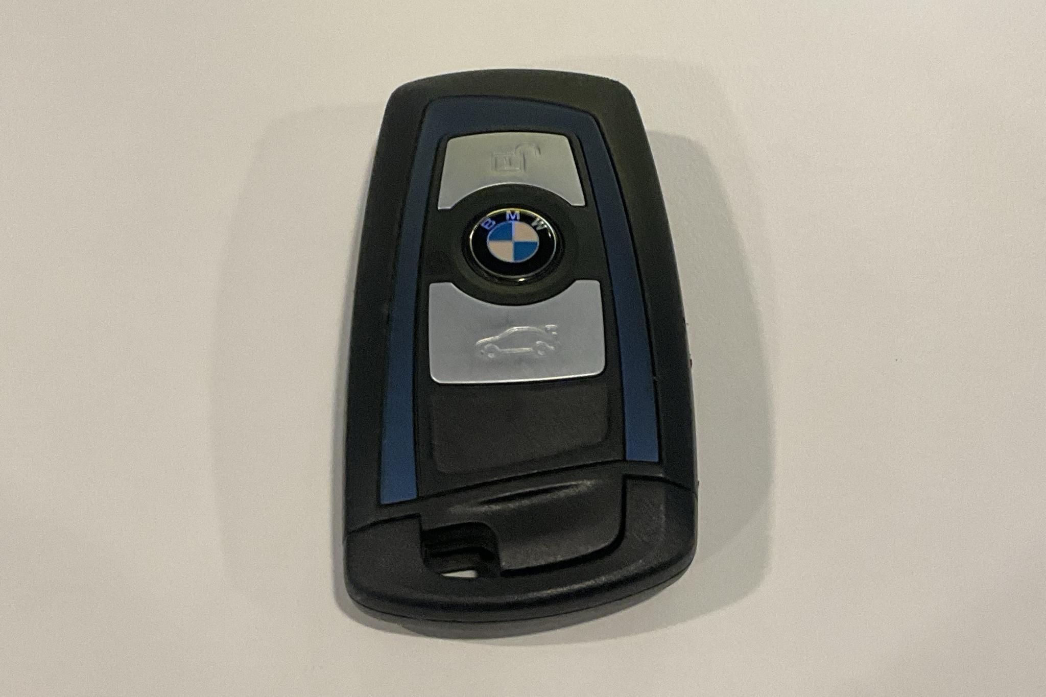 BMW 320i xDrive Sedan, F30 (184hk) - 94 910 km - Automaattinen - musta - 2018