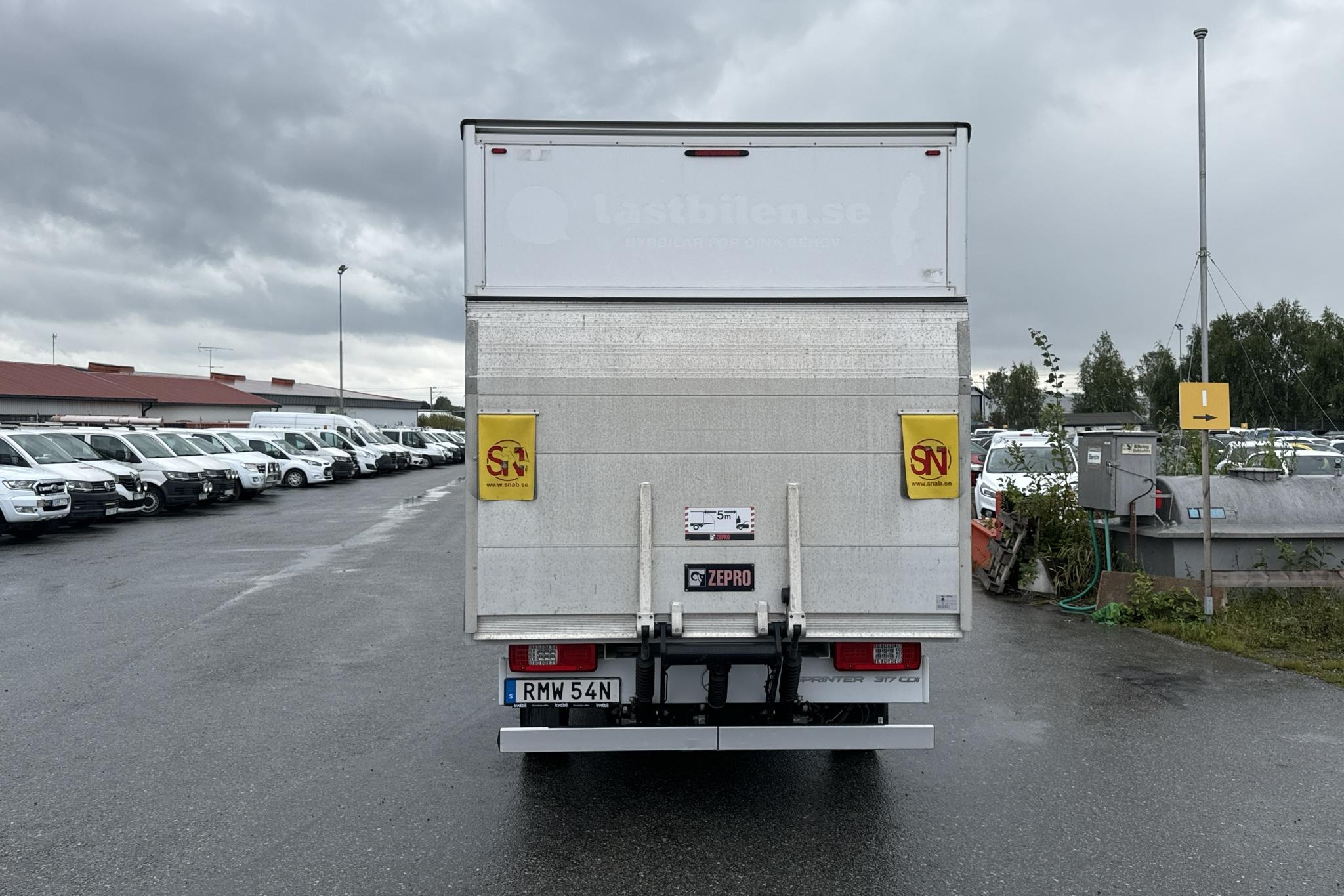 Mercedes Sprinter 317 CDI Chassi RWD (170hk) - 48 140 km - Automatic - white - 2022