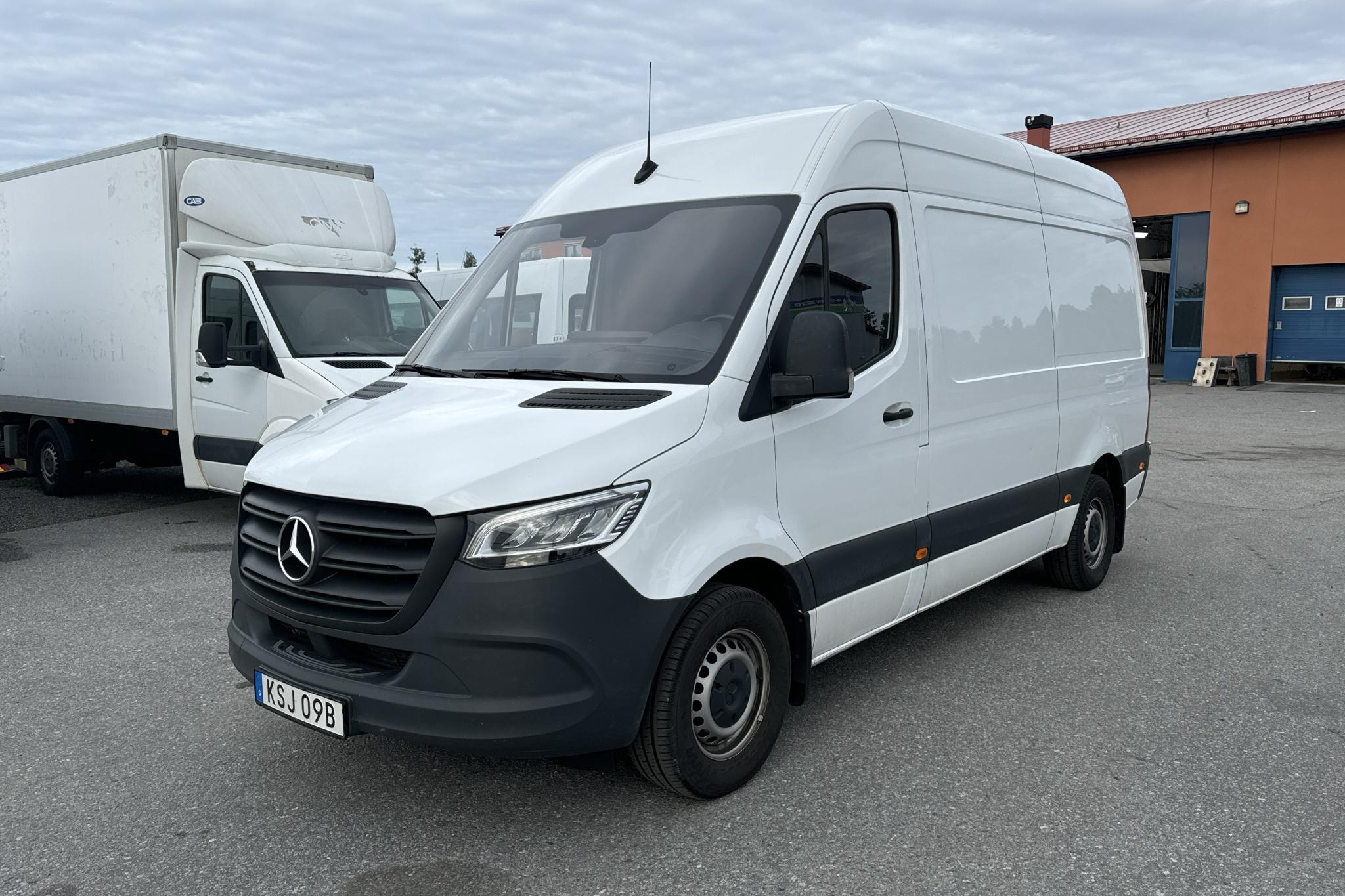 Mercedes Sprinter 317 CDI Skåp RWD (170hk) - 42 930 km - Automatyczna - biały - 2023