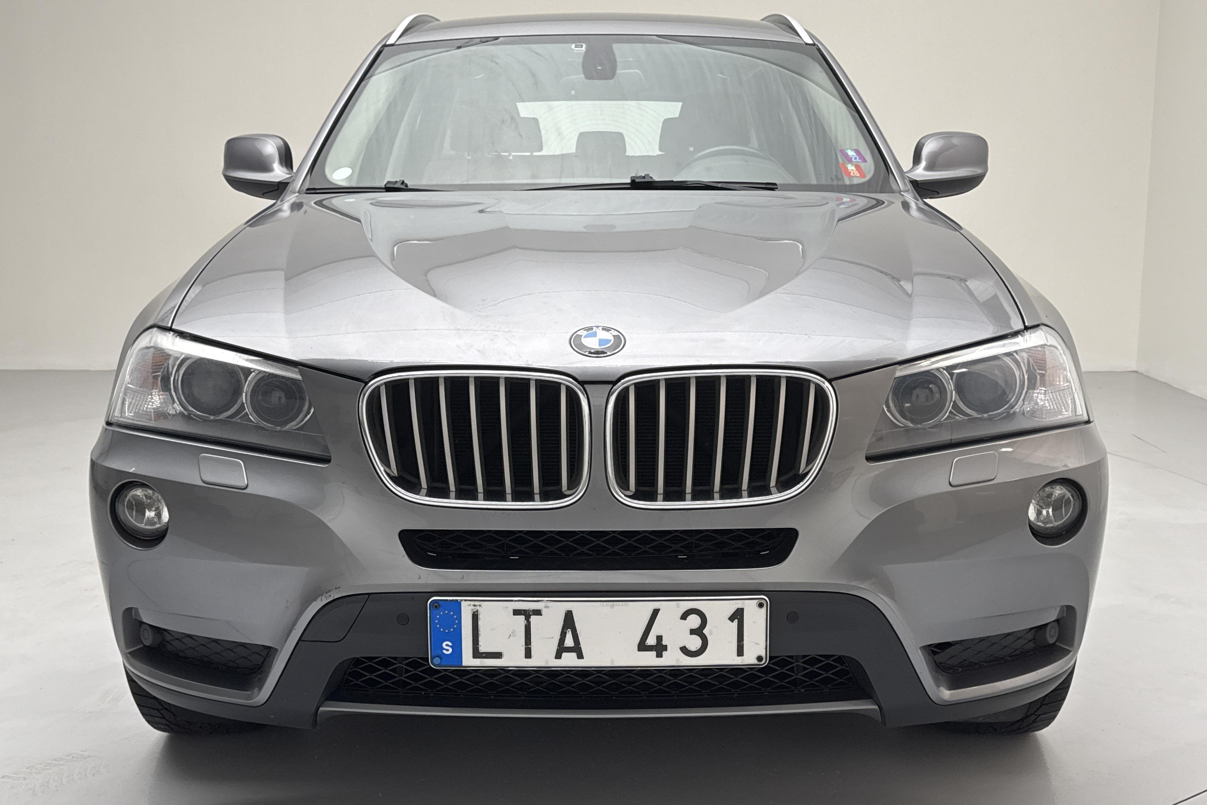 BMW X3 xDrive30d, F25 (258hk) - 27 609 mil - Automat - grå - 2011