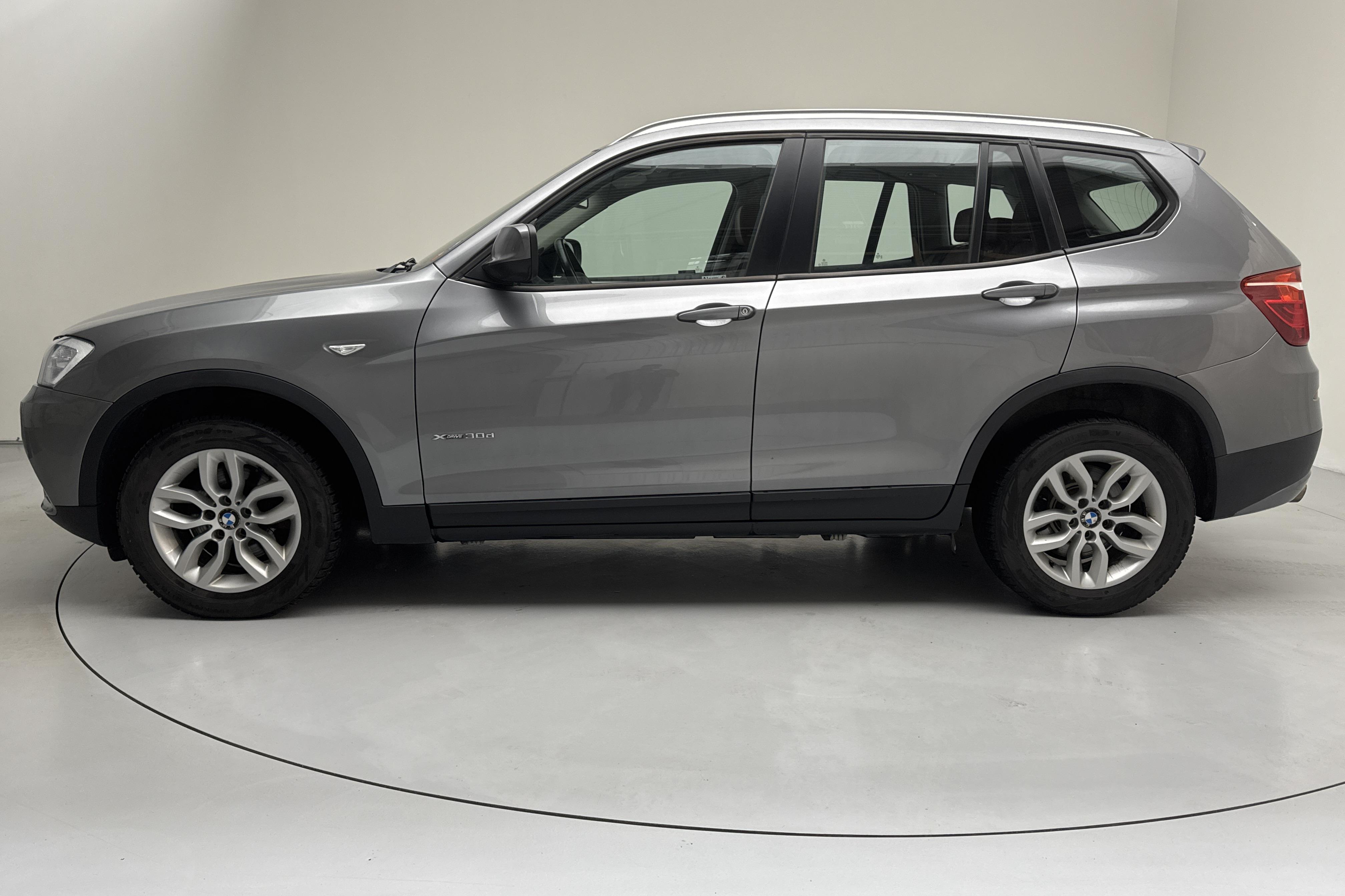 BMW X3 xDrive30d, F25 (258hk) - 27 609 mil - Automat - grå - 2011