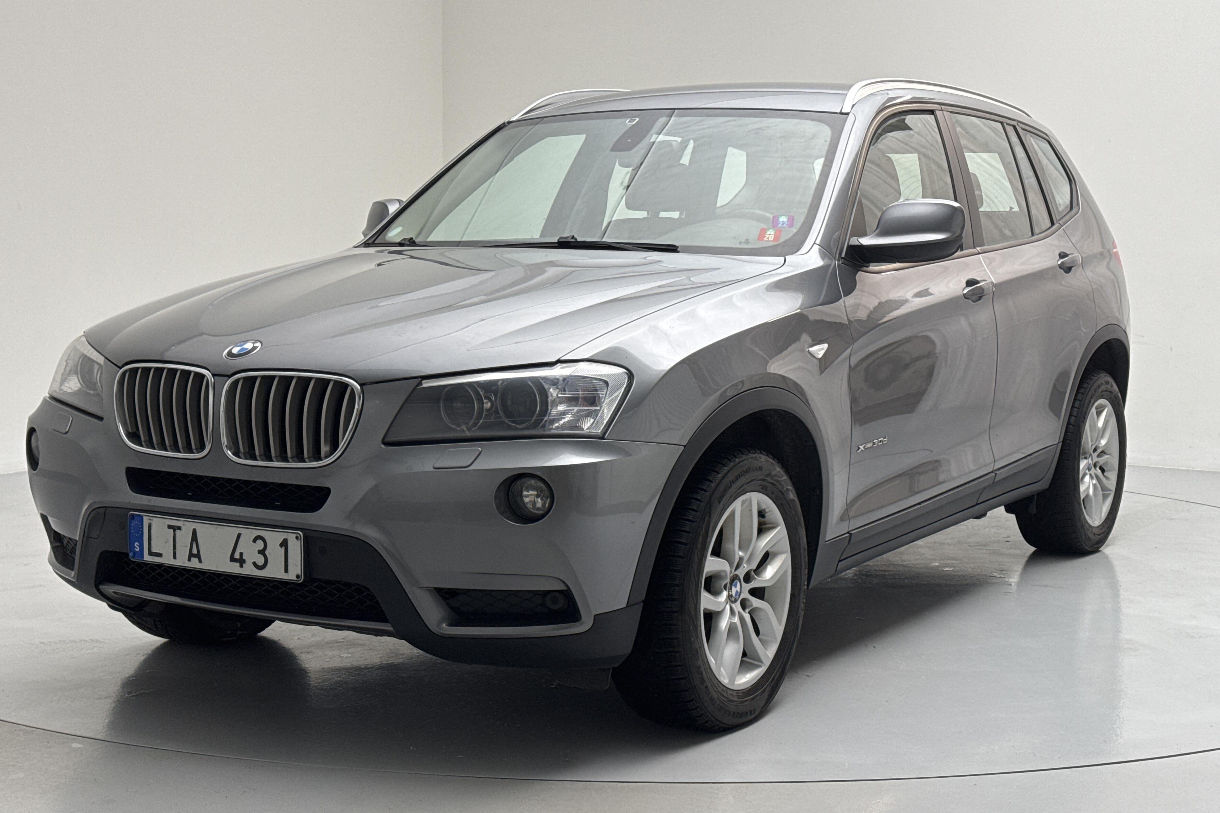 BMW X3 xDrive30d, F25 (258hk) - 27 609 mil - Automat - grå - 2011