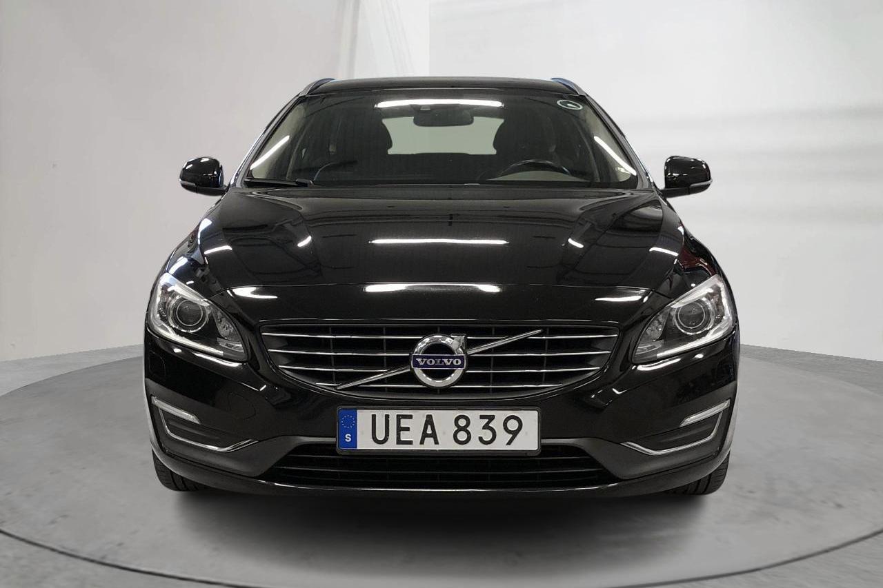 Volvo V60 D4 (181hk) - 233 100 km - Käsitsi - must - 2014