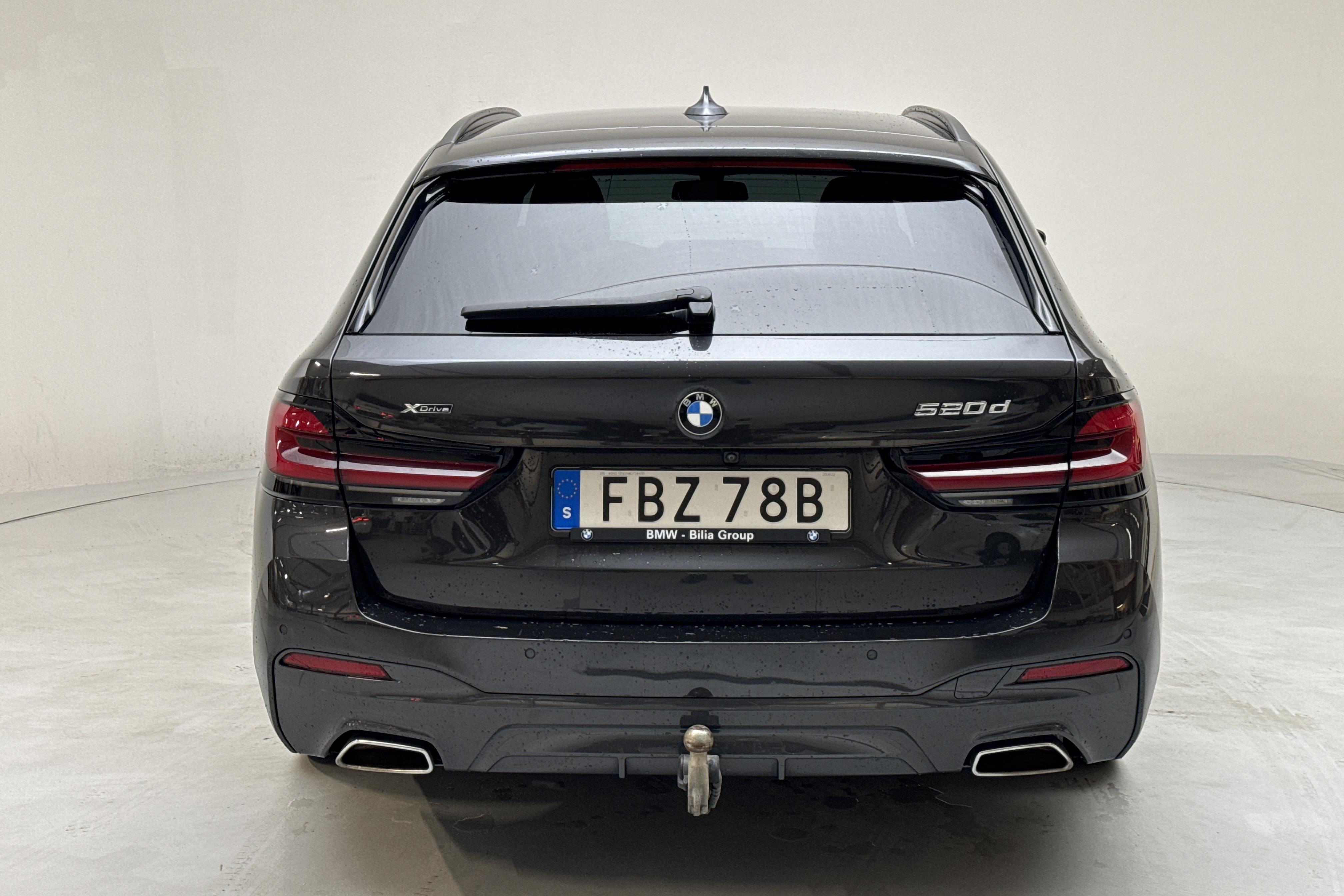 BMW 520d xDrive Touring, G31 LCI (190hk+11hk) - 87 130 km - Automatyczna - szary - 2021