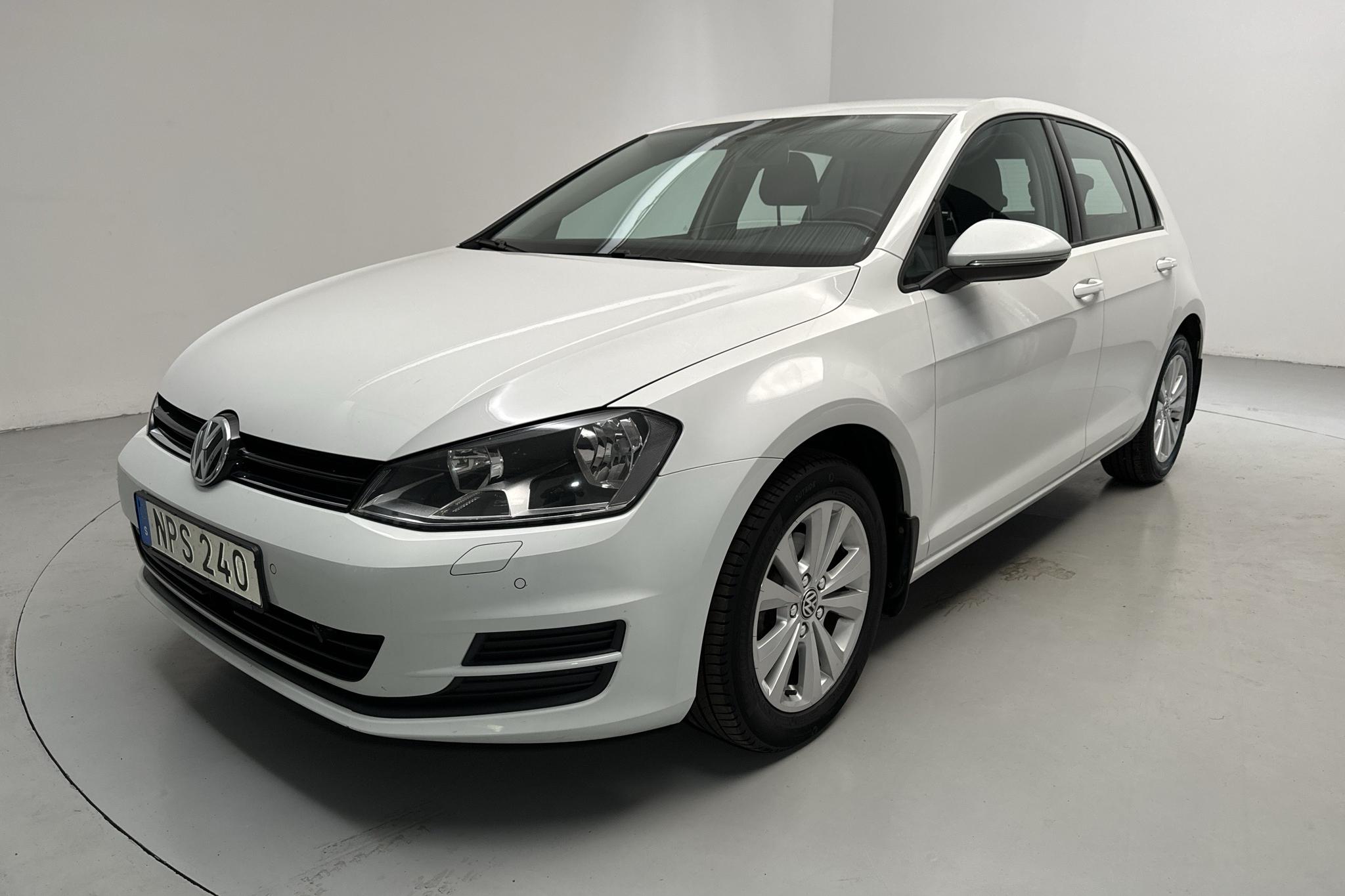 VW Golf VII 1.6 TDI BlueMotion Technology 5dr (105hk) - 115 470 km - Automaatne - valge - 2015