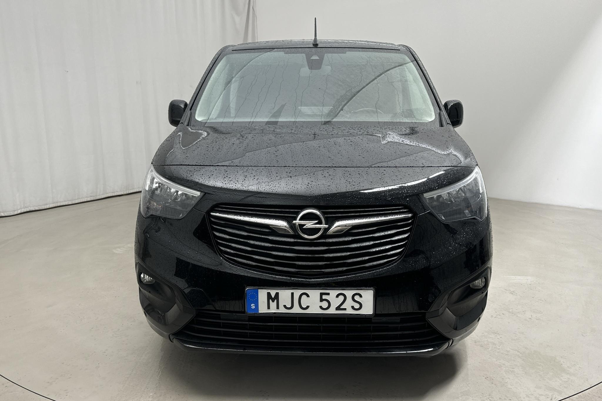 Opel Combo 1.5 CDTI Skåp (130hk) - 115 110 km - Automaatne - must - 2019