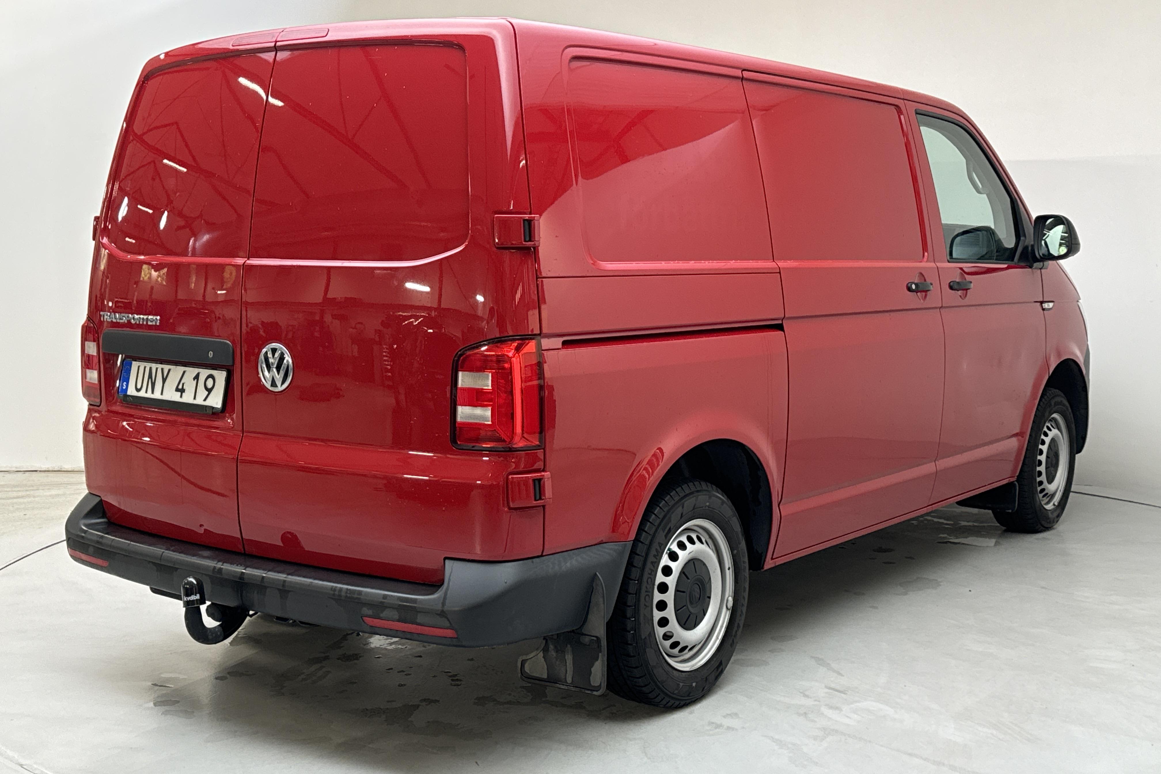 VW Transporter T6 2.0 TDI BMT Skåp (150hk) - 12 873 mil - Manuell - röd - 2019