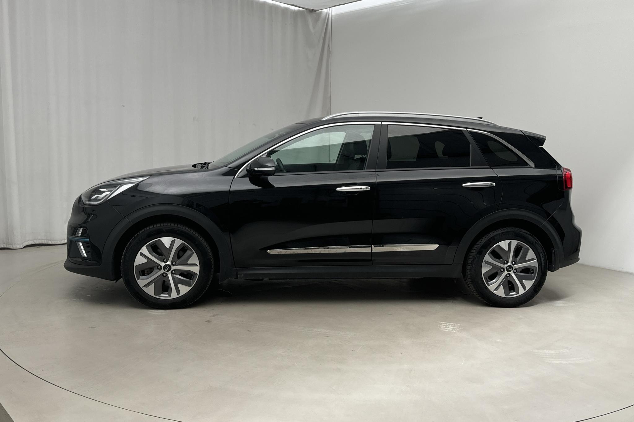 KIA e-Niro 64 kWh (204hk) - 33 490 km - Automatyczna - czarny - 2021