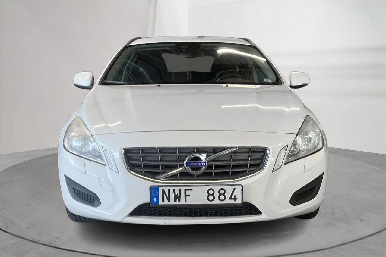 Volvo V60 D2 (115hk) - 208 640 km - Manual - white - 2013