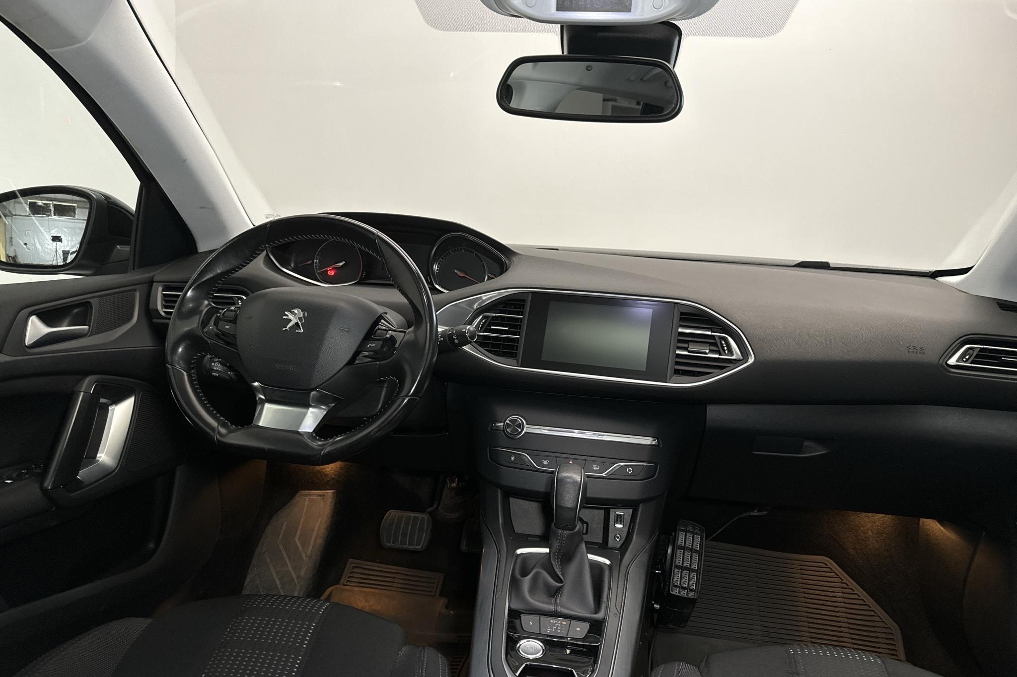 Peugeot 308 SW PureTech (130hk) - 125 030 km - Automaatne - must - 2015