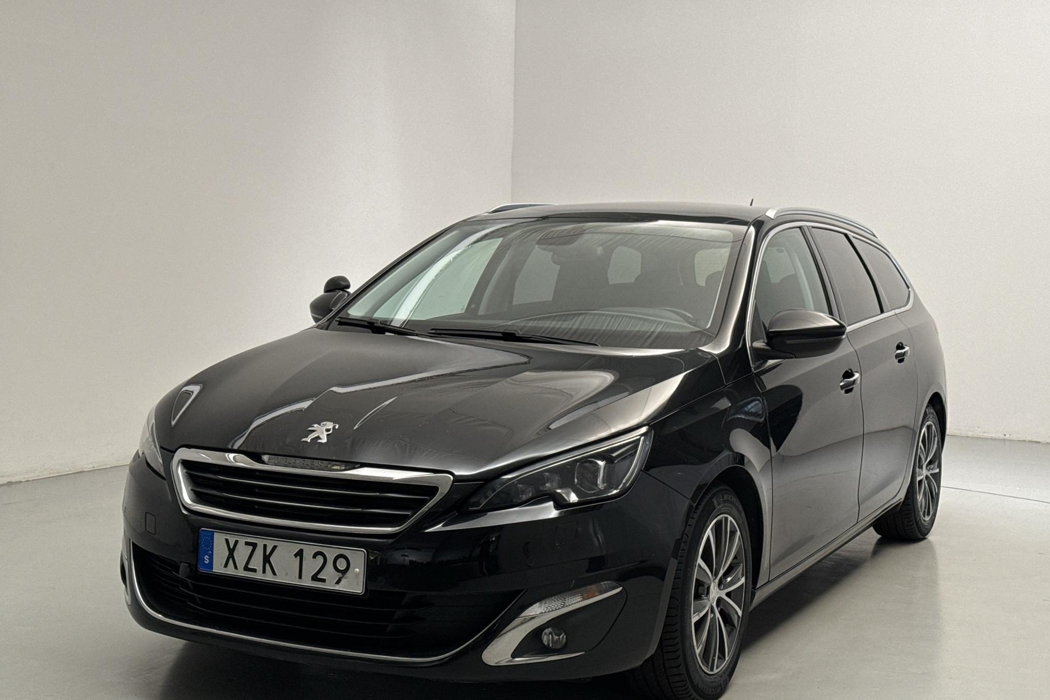 Peugeot 308 SW PureTech (130hk) - 125 030 km - Automatyczna - czarny - 2015