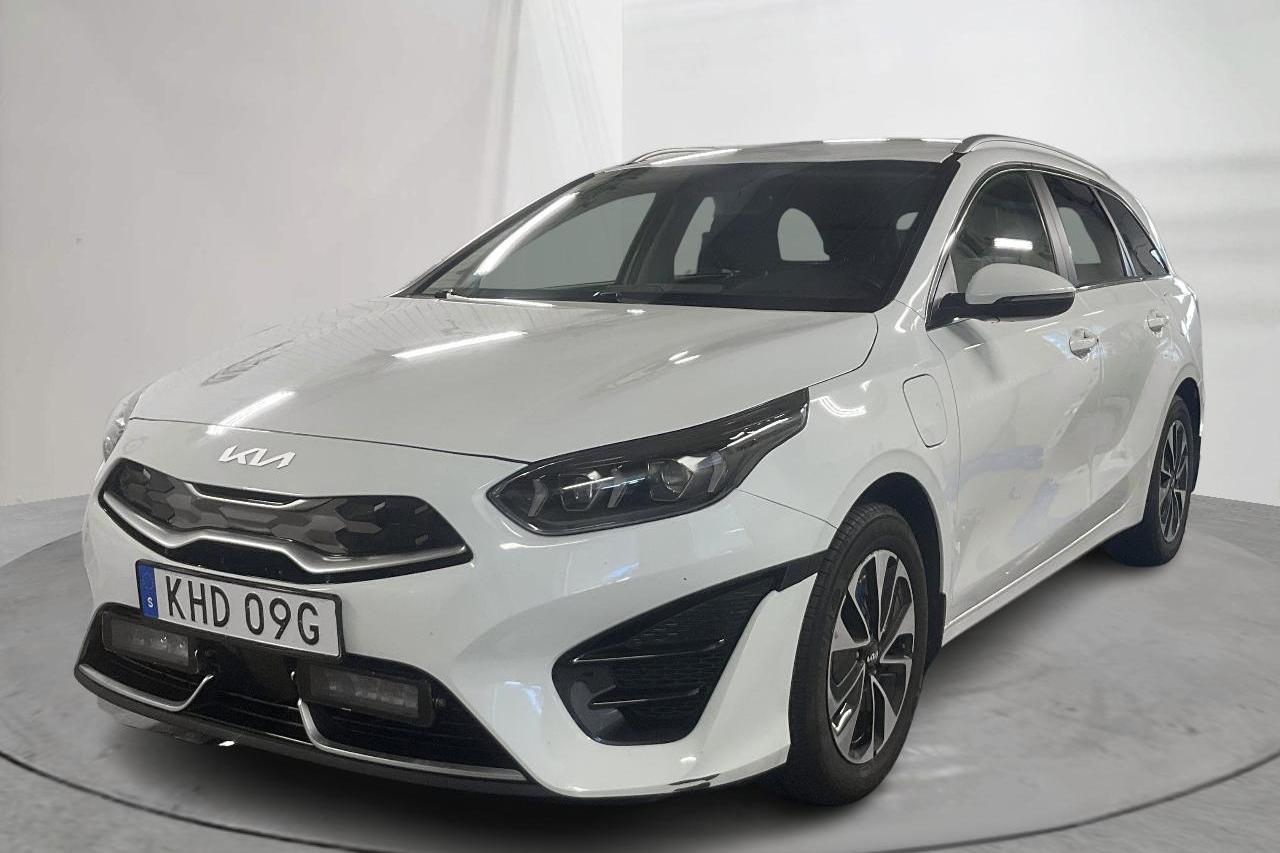 KIA Ceed 1.6 Plug-in Hybrid SW (141hk) - 64 430 km - Automaattinen - valkoinen - 2023