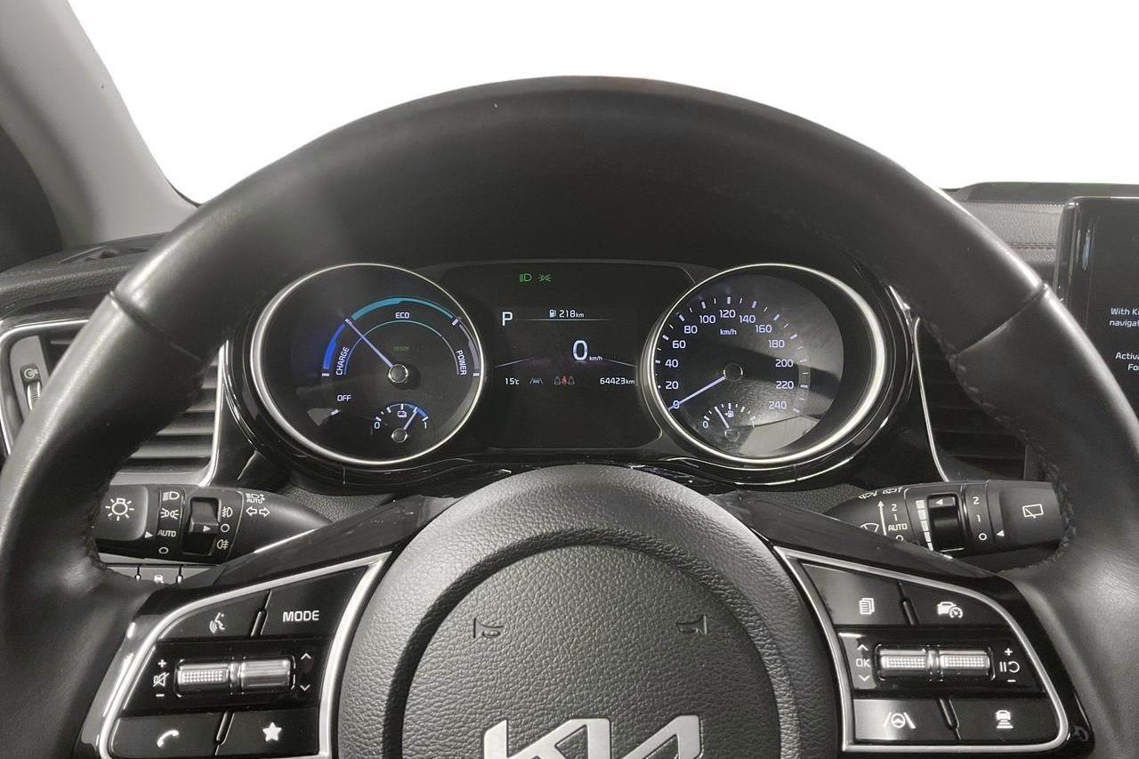 KIA Ceed 1.6 Plug-in Hybrid SW (141hk) - 64 430 km - Automatyczna - biały - 2023