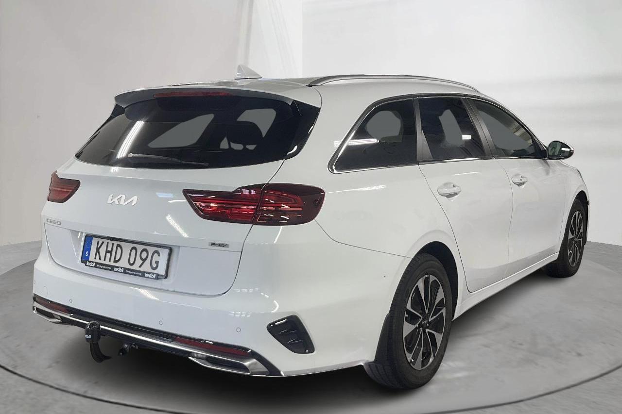 KIA Ceed 1.6 Plug-in Hybrid SW (141hk) - 64 430 km - Automaatne - valge - 2023