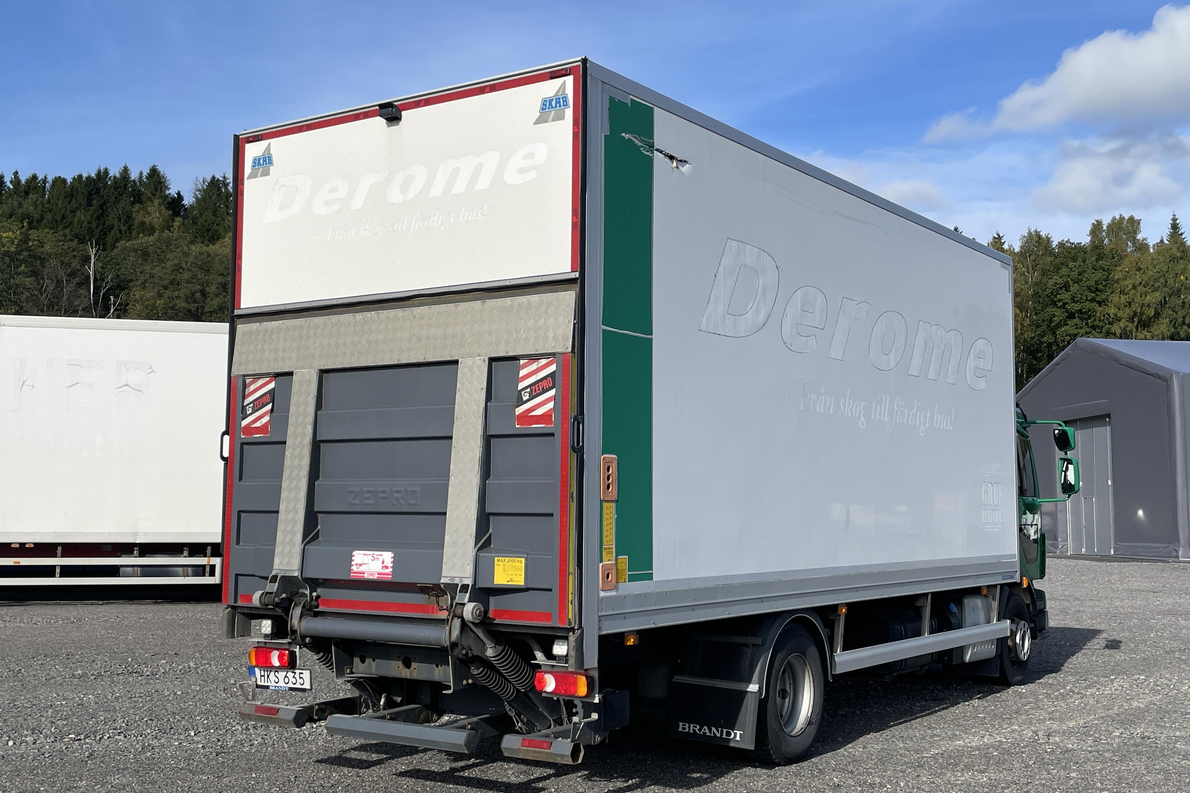 Volvo FL - 589 139 km - Automaatne - roheline - 2017