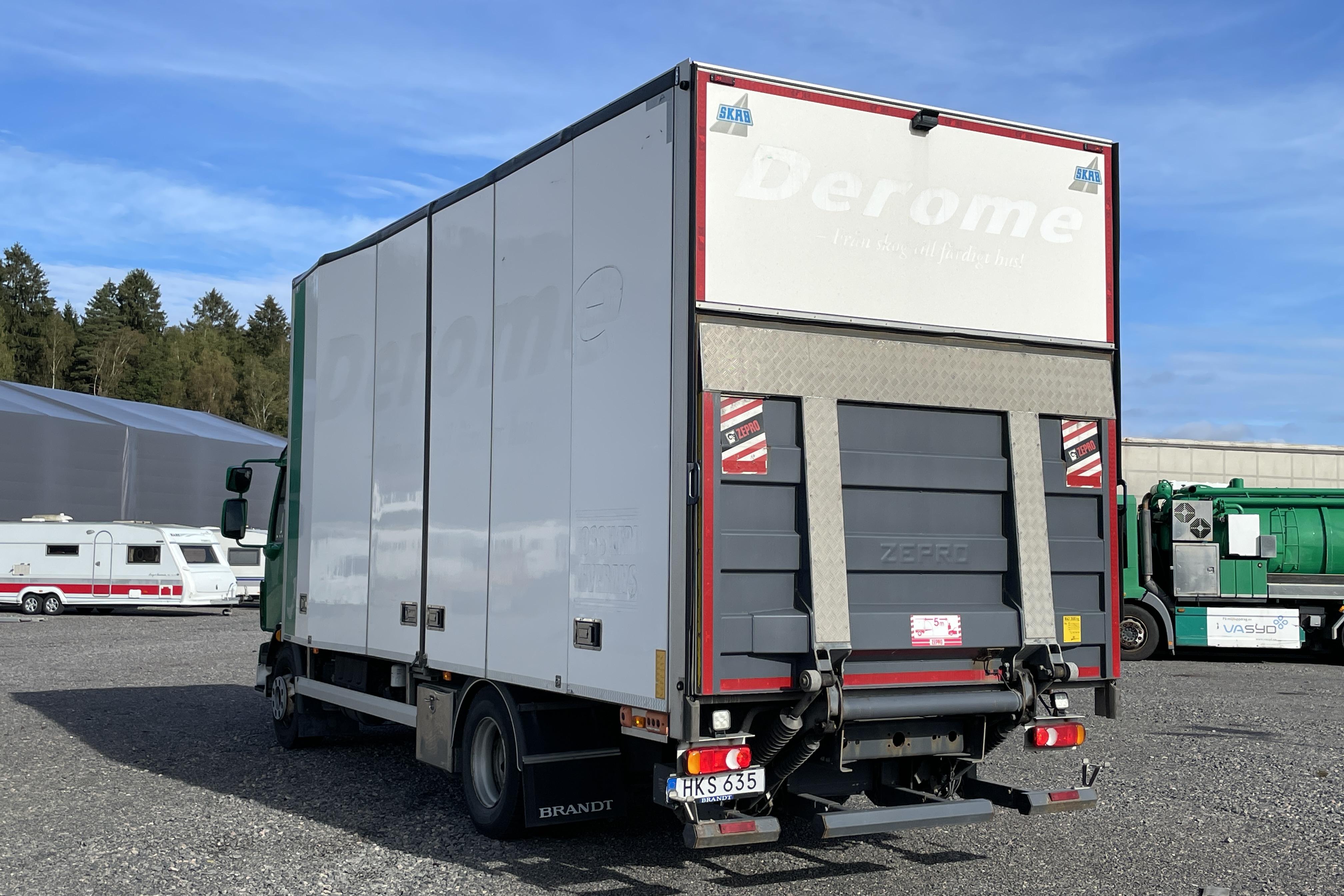 Volvo FL - 589 139 km - Automaatne - roheline - 2017