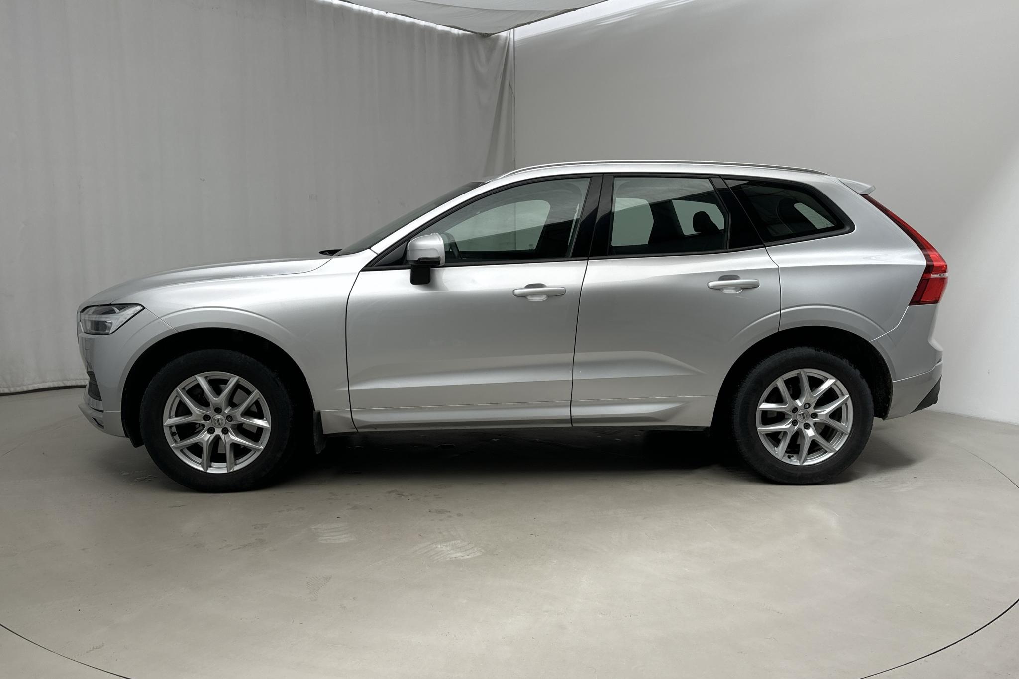 Volvo XC60 B4 AWD Mildhybrid, Diesel (197hk) - 14 484 mil - Automat - silver - 2020