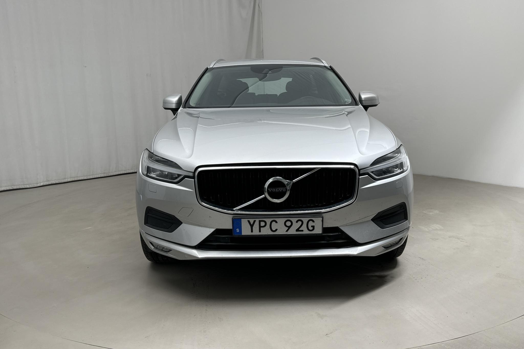 Volvo XC60 B4 AWD Mildhybrid, Diesel (197hk) - 144 840 km - Automatyczna - srebro - 2020