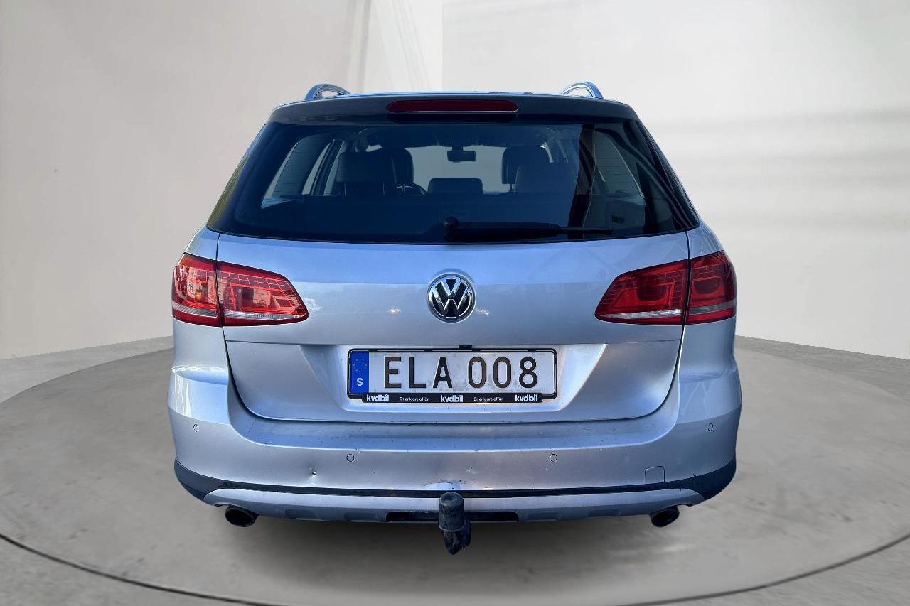 VW Passat Alltrack 2.0 TDI BlueMotion Technology 4Motion (177hk) - 175 240 km - Automaatne - hõbe - 2015