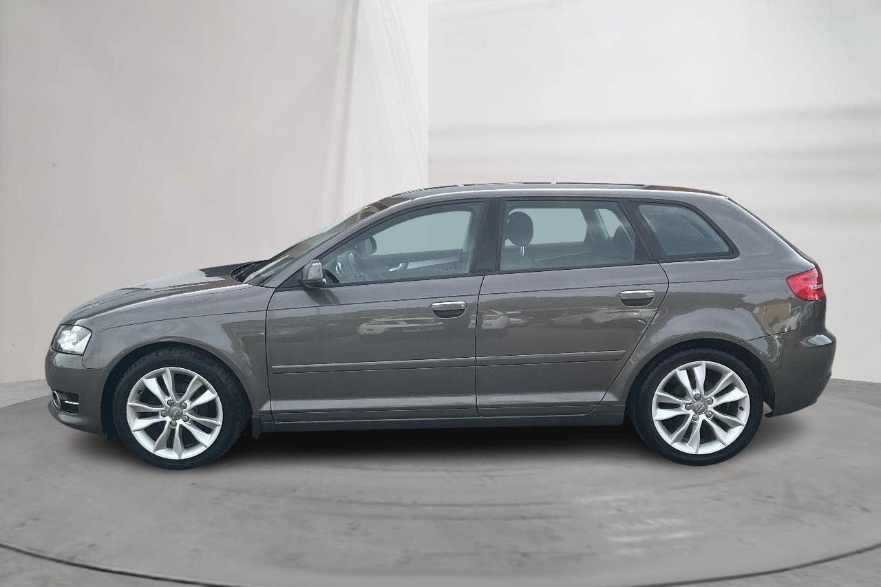 Audi A3 1.6 TDI Sportback (105hk) - 160 900 km - Automaattinen - harmaa - 2011