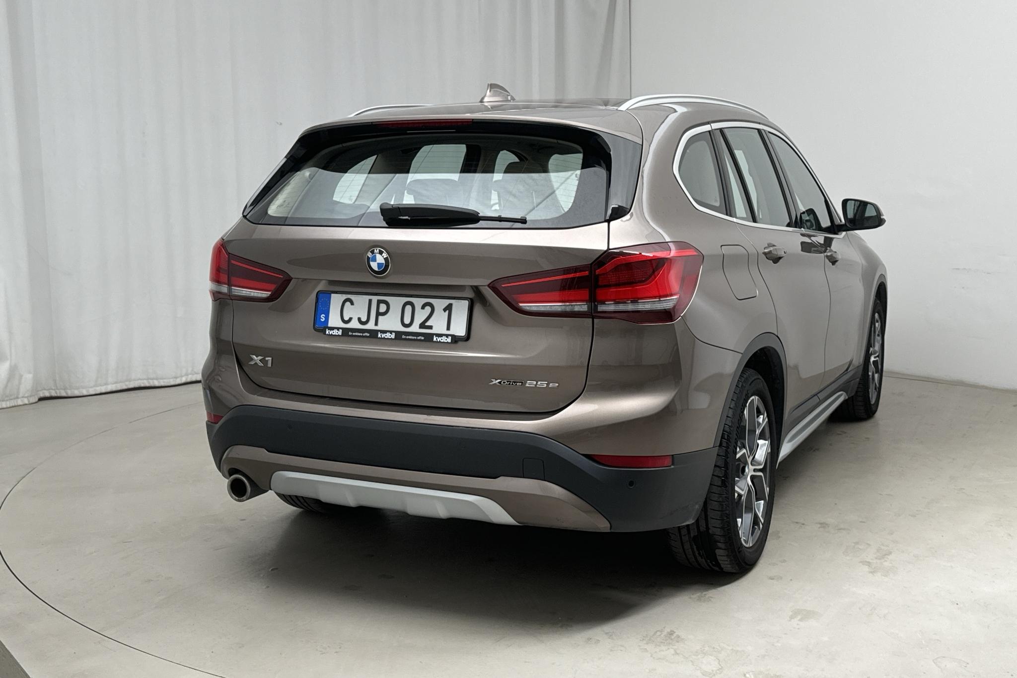 BMW X1 xDrive25e 9,7 kWh LCI, F48 (220hk) - 50 670 km - Automaatne - Light Brown - 2021