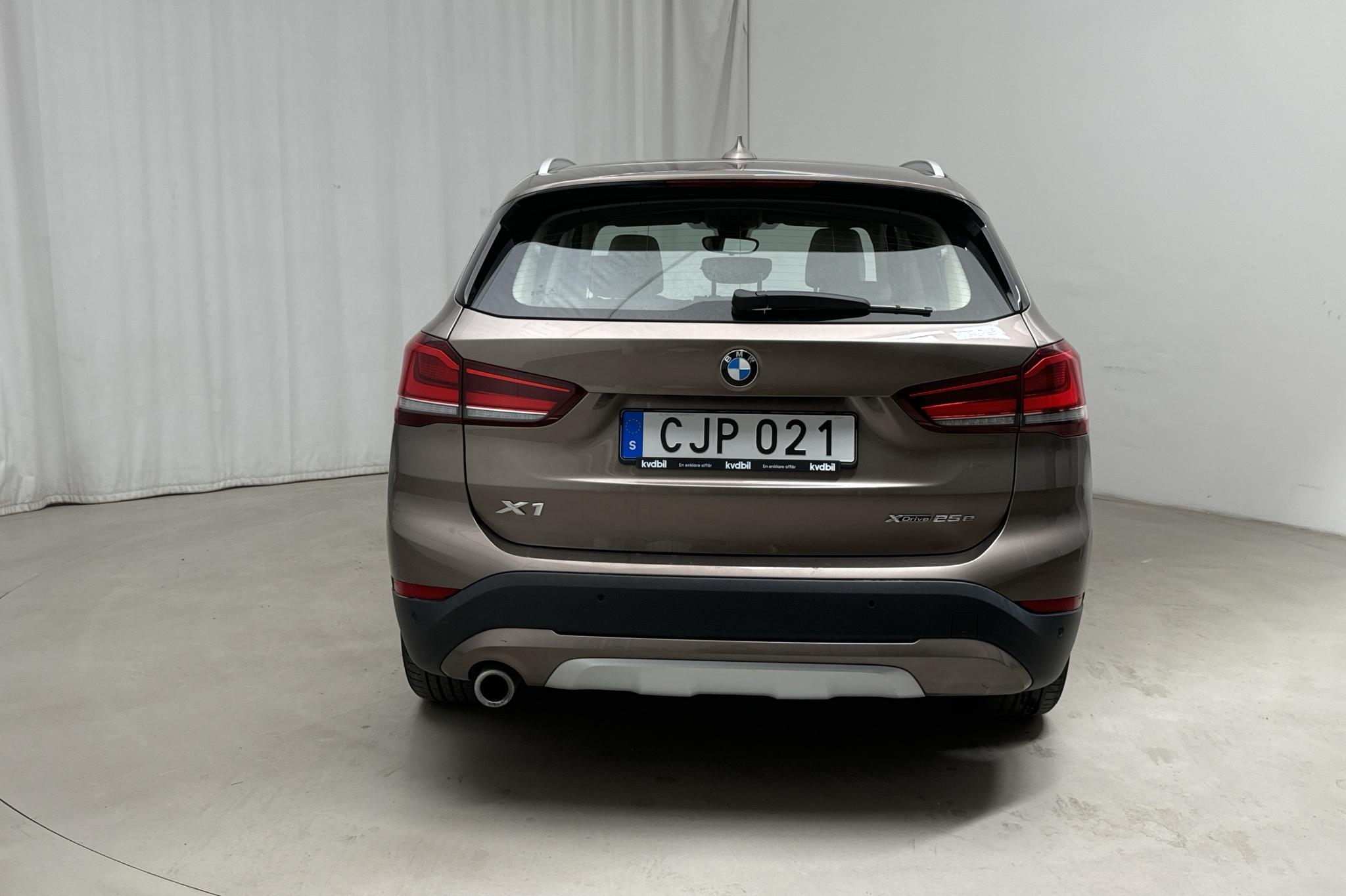 BMW X1 xDrive25e 9,7 kWh LCI, F48 (220hk) - 50 670 km - Automatic - Light Brown - 2021