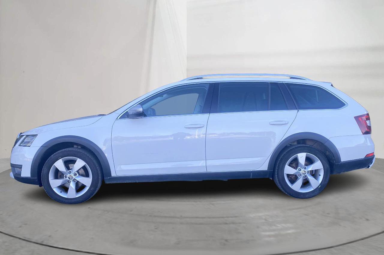 Skoda Octavia Scout II 2.0 TDI 4X4 (150hk) - 194 950 km - Automatic - white - 2019